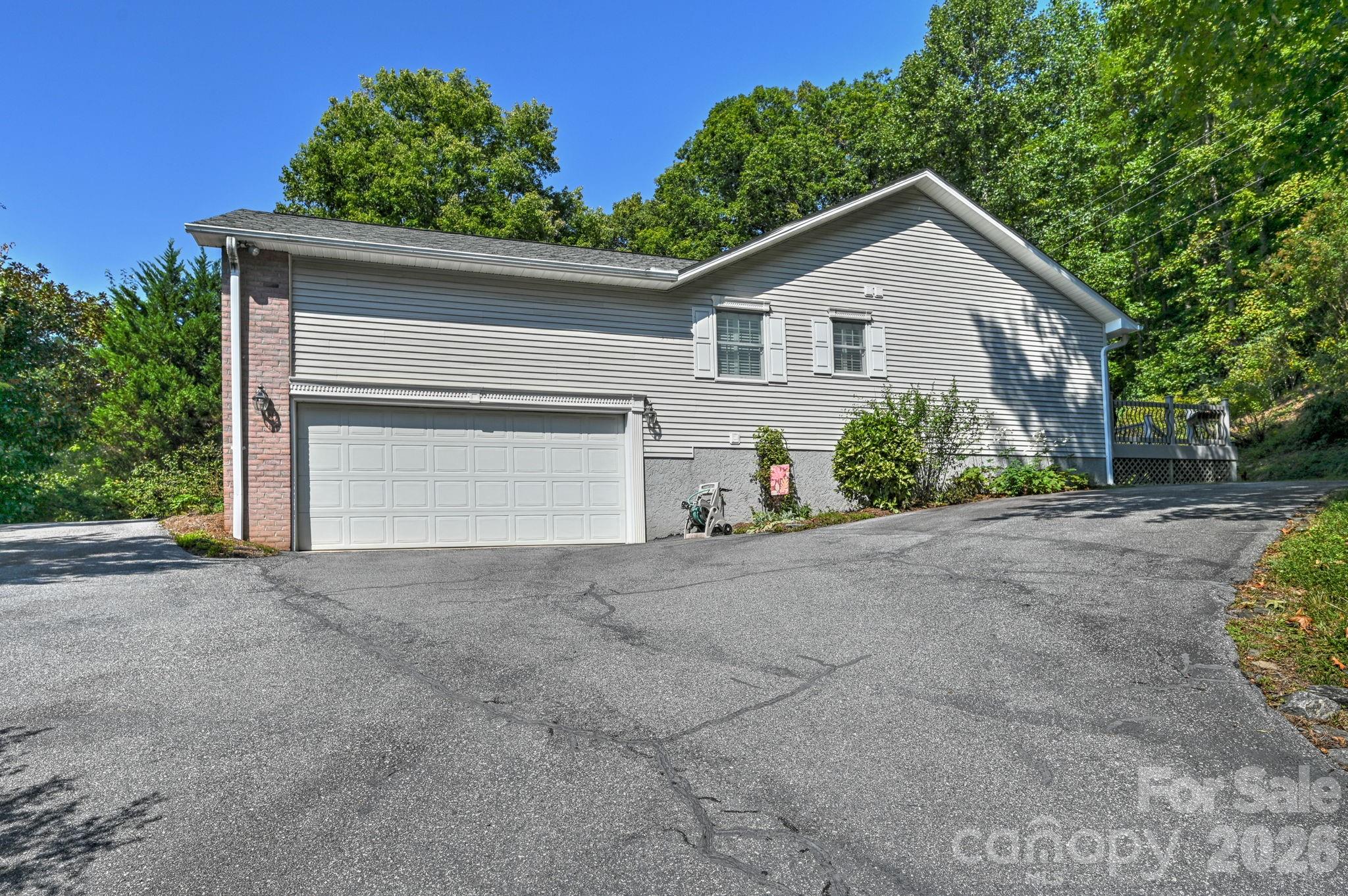 4311 Cove Loop Road Property Photo 40