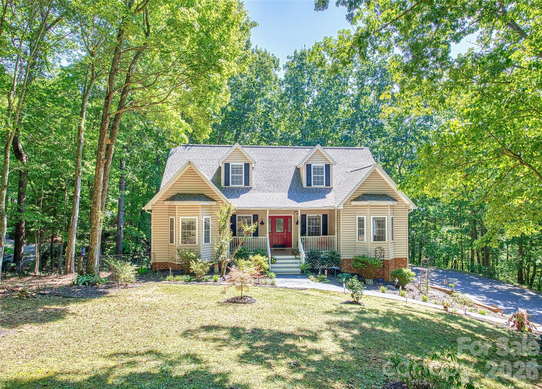28 Gentlewood Trail Property Photo 2