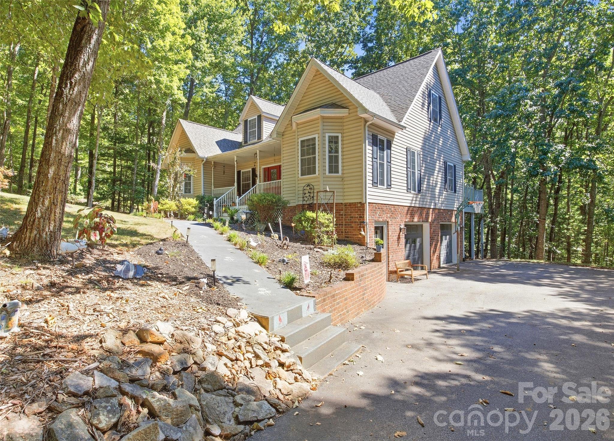 28 Gentlewood Trail Property Photo 3