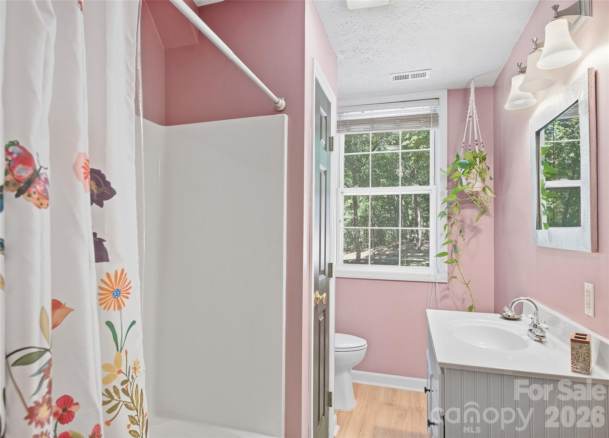 28 Gentlewood Trail Property Photo 27