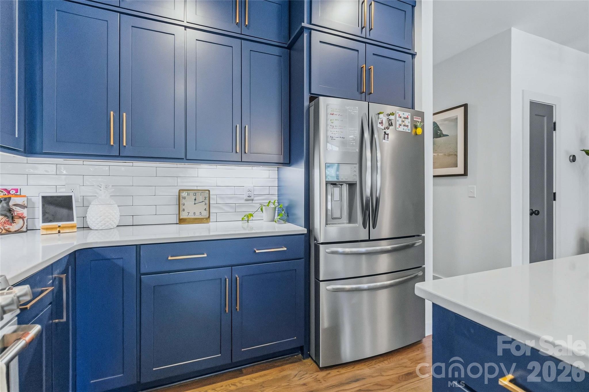 416 E 33rd Street Property Photo 14