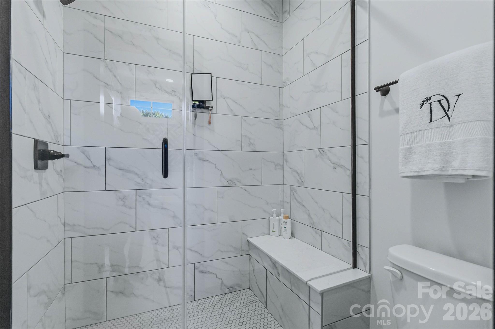 416 E 33rd Street Property Photo 35