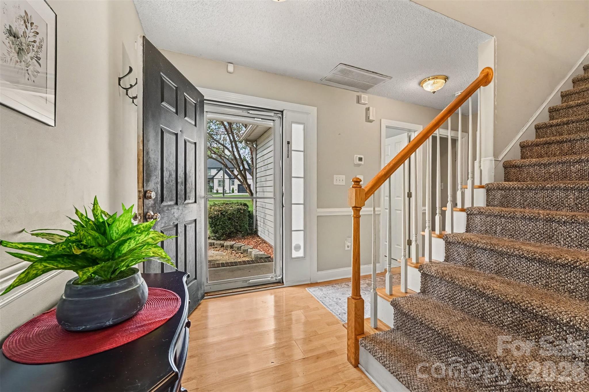 1712 Timber Lane Drive Property Photo 9