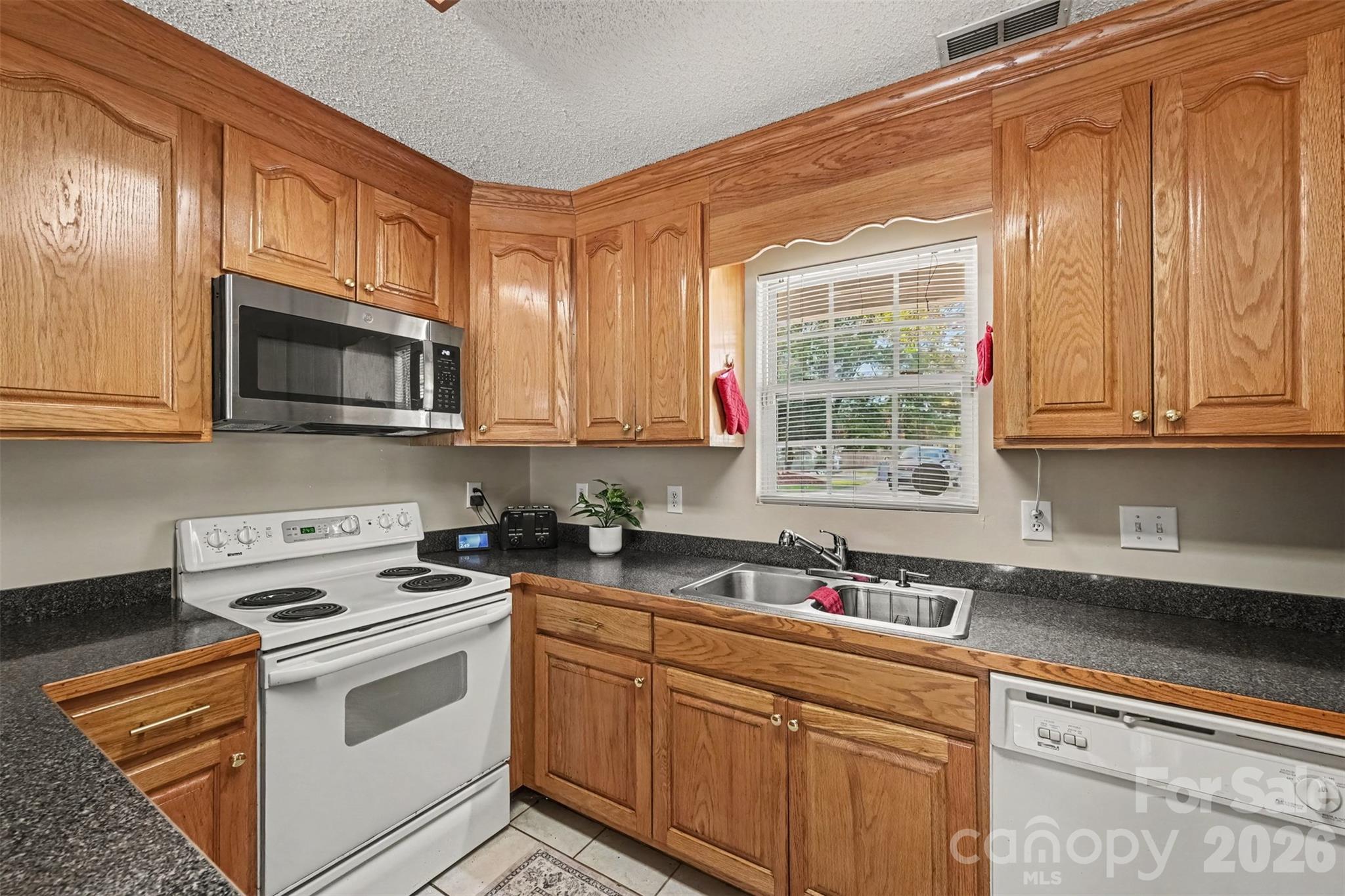 1712 Timber Lane Drive Property Photo 14