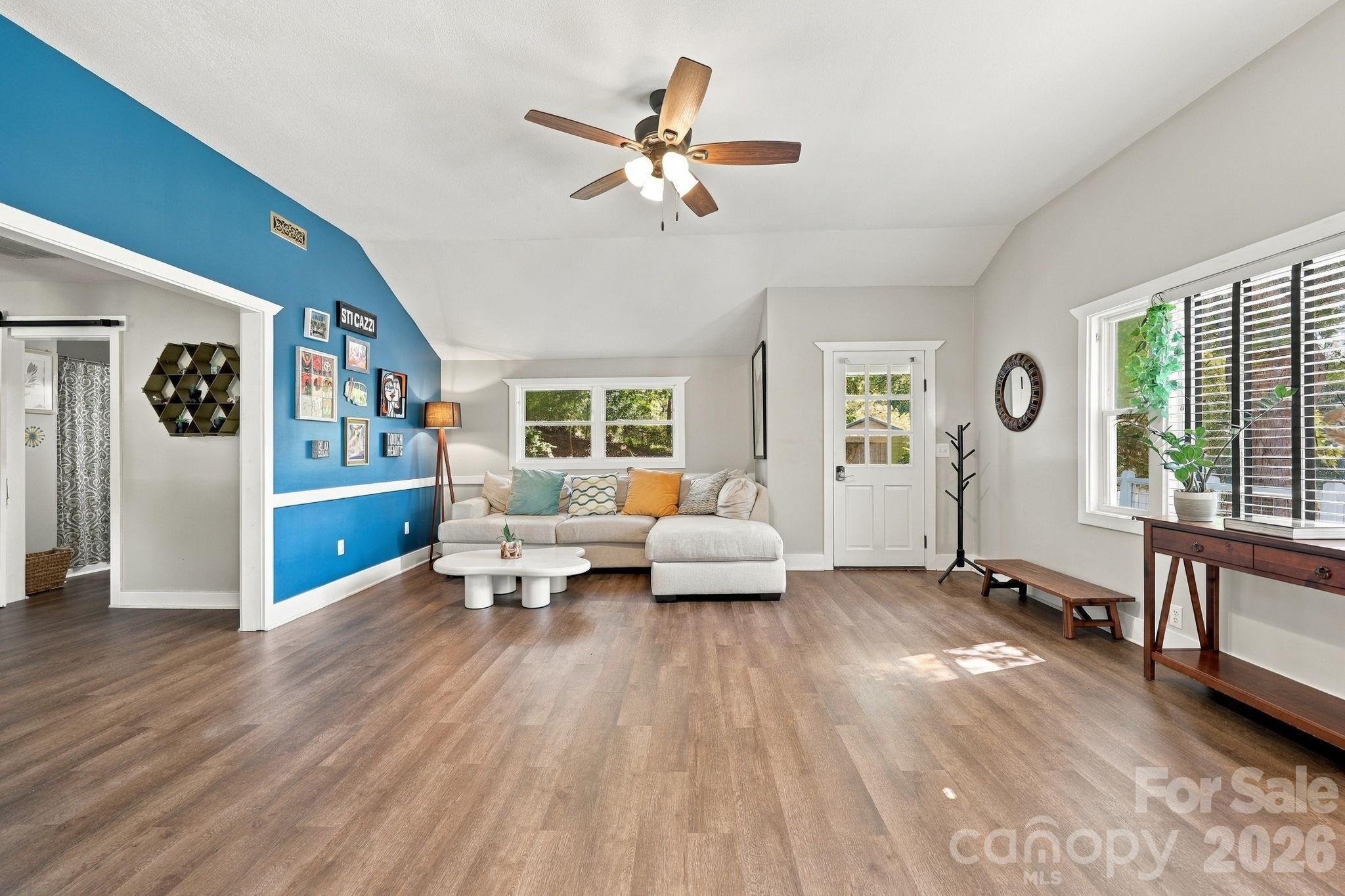 16 Warren Creek Road Property Photo 6
