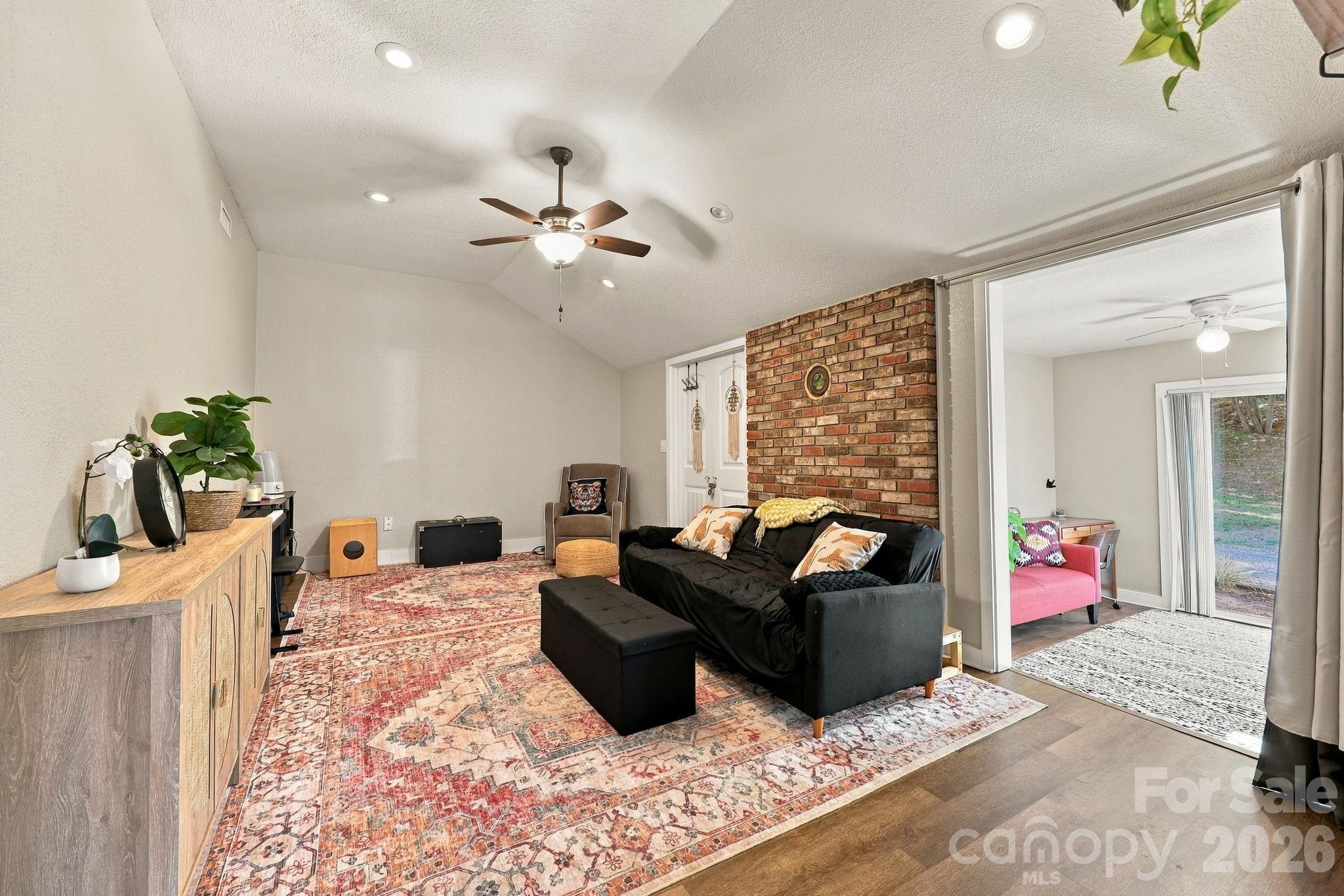 16 Warren Creek Road Property Photo 14