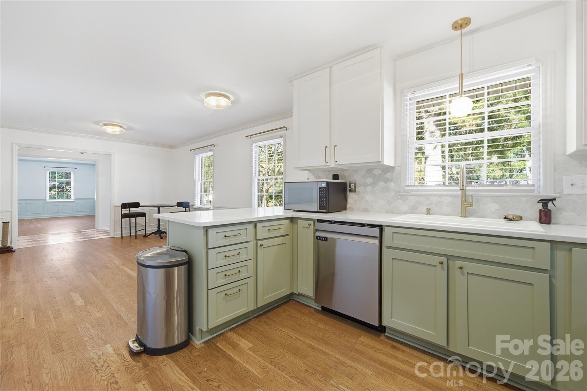 7431 Folger Drive Property Photo 3