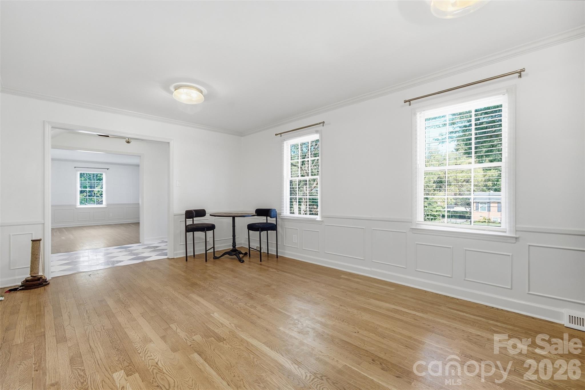 7431 Folger Drive Property Photo 6