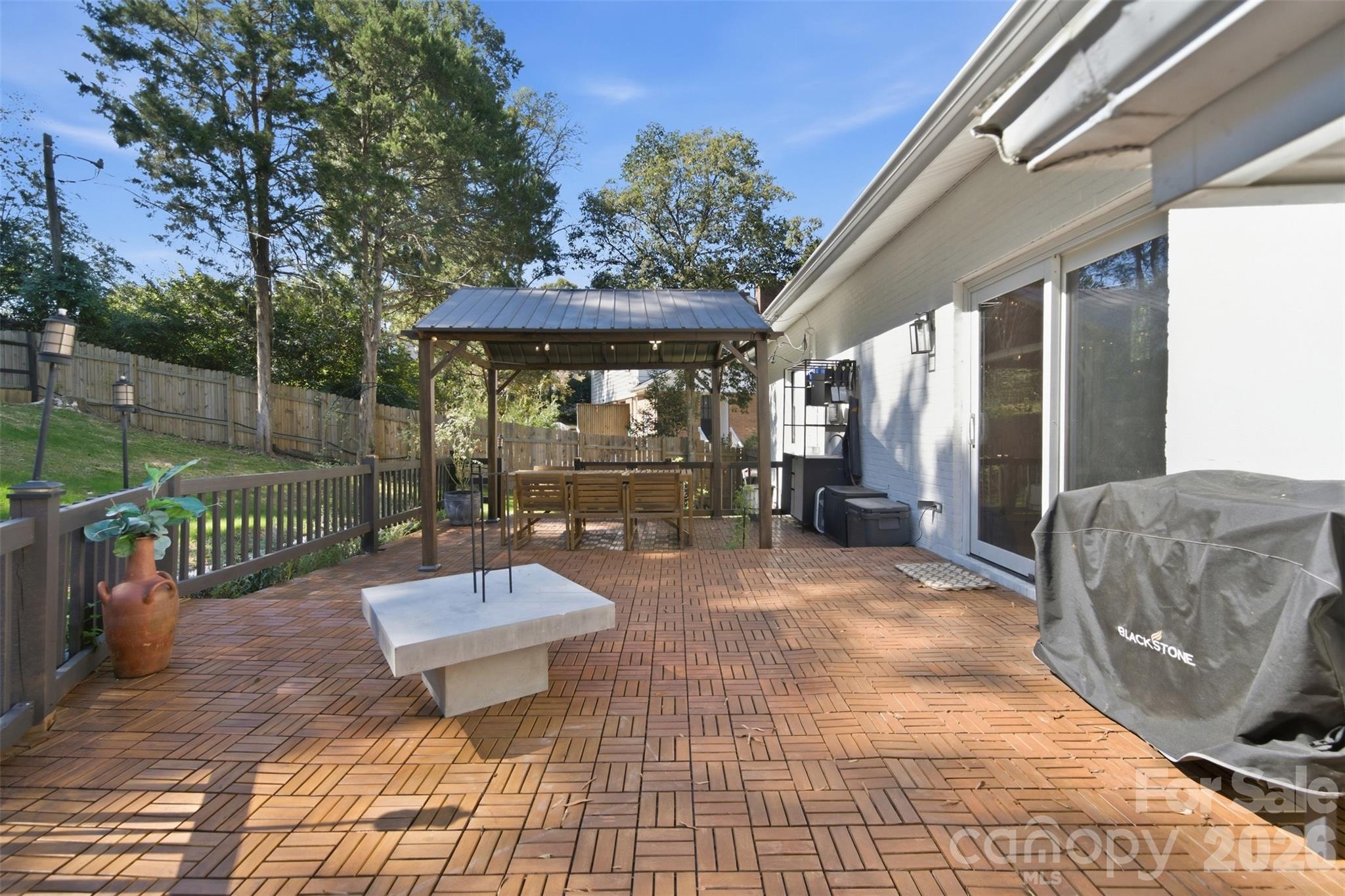 7431 Folger Drive Property Photo 22
