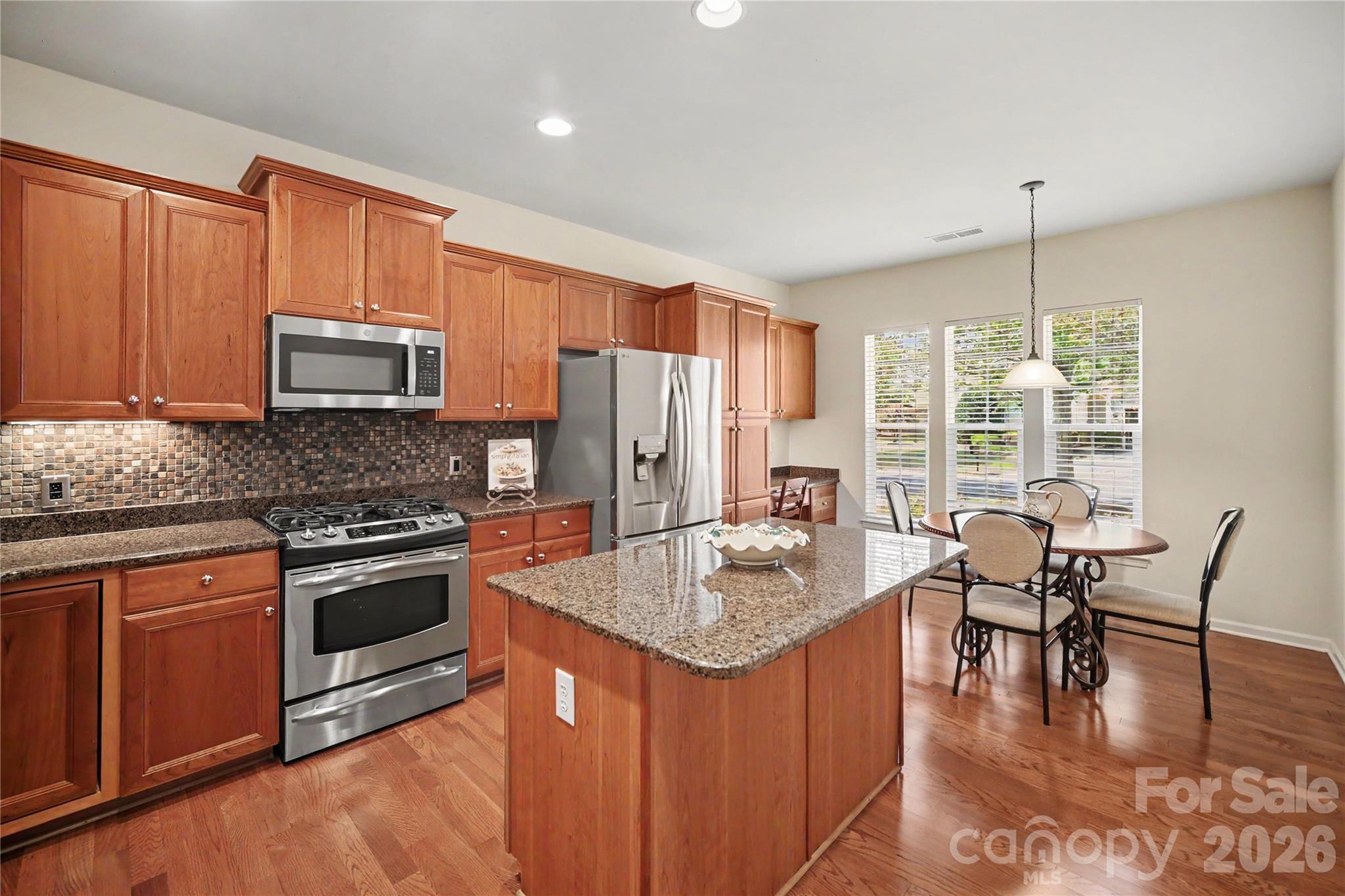 23090 Kingfisher Drive Property Photo 4