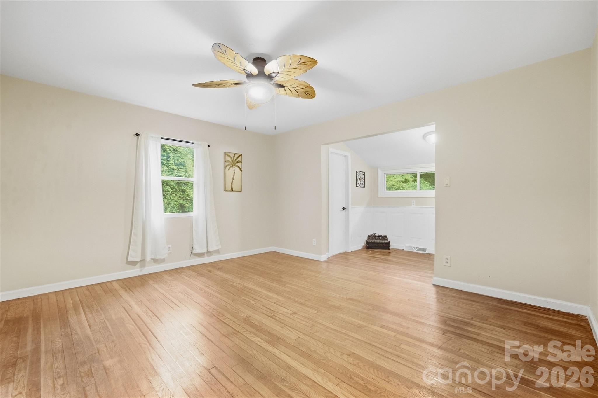914 Springdale Lane Property Photo 12