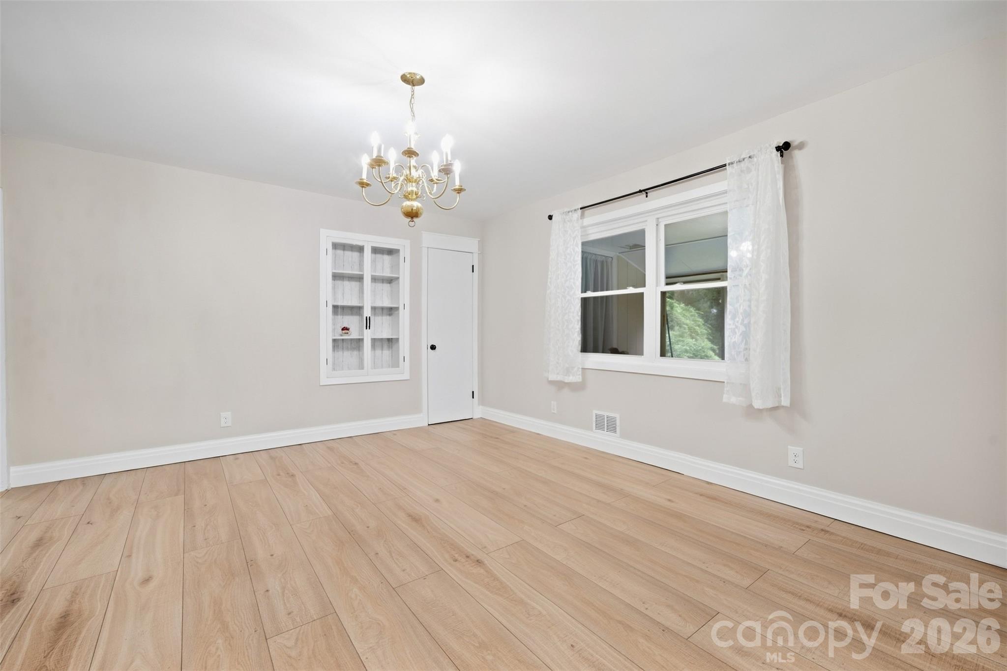 914 Springdale Lane Property Photo 17