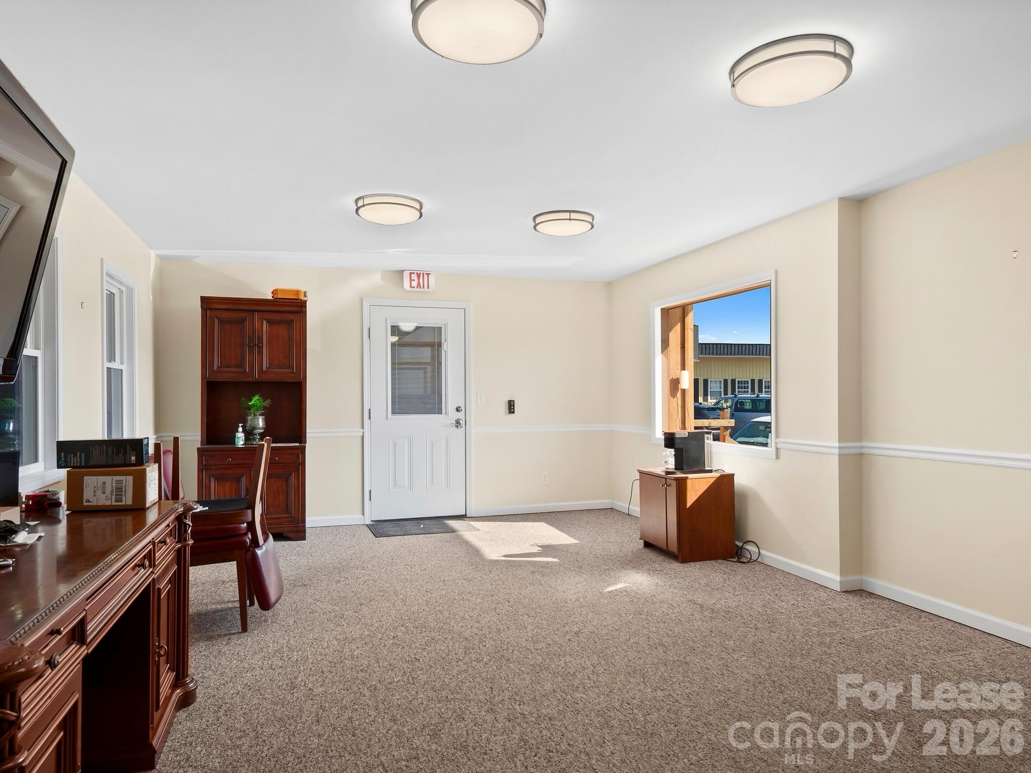 1100 W Chapel Road 10 Property Photo 10