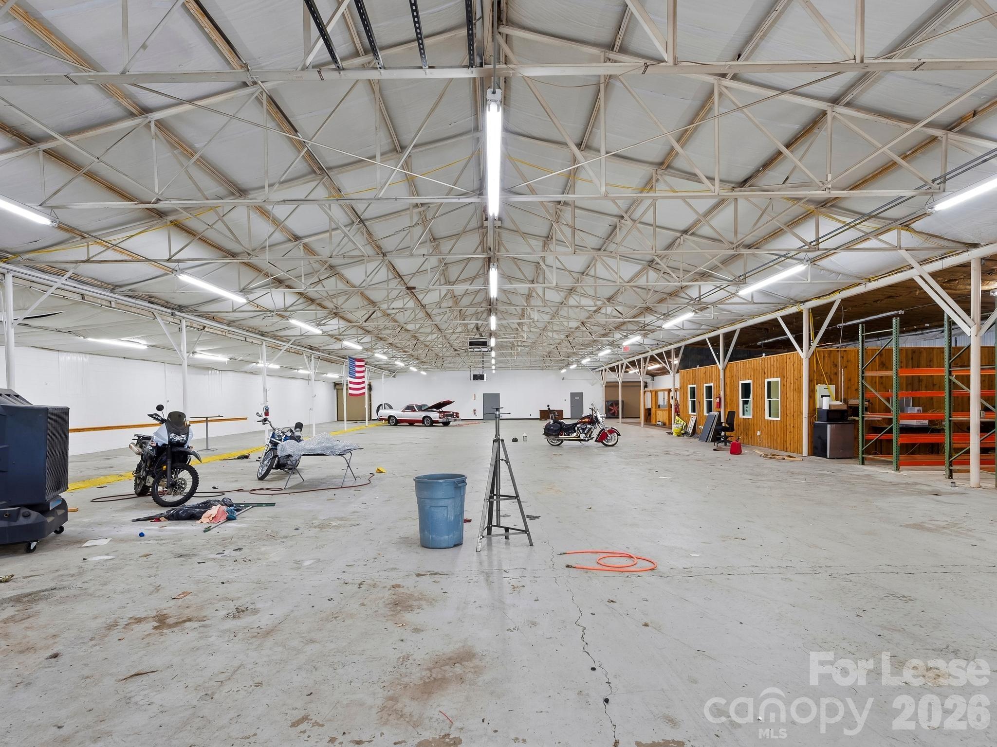 1100 W Chapel Road 10 Property Photo 15