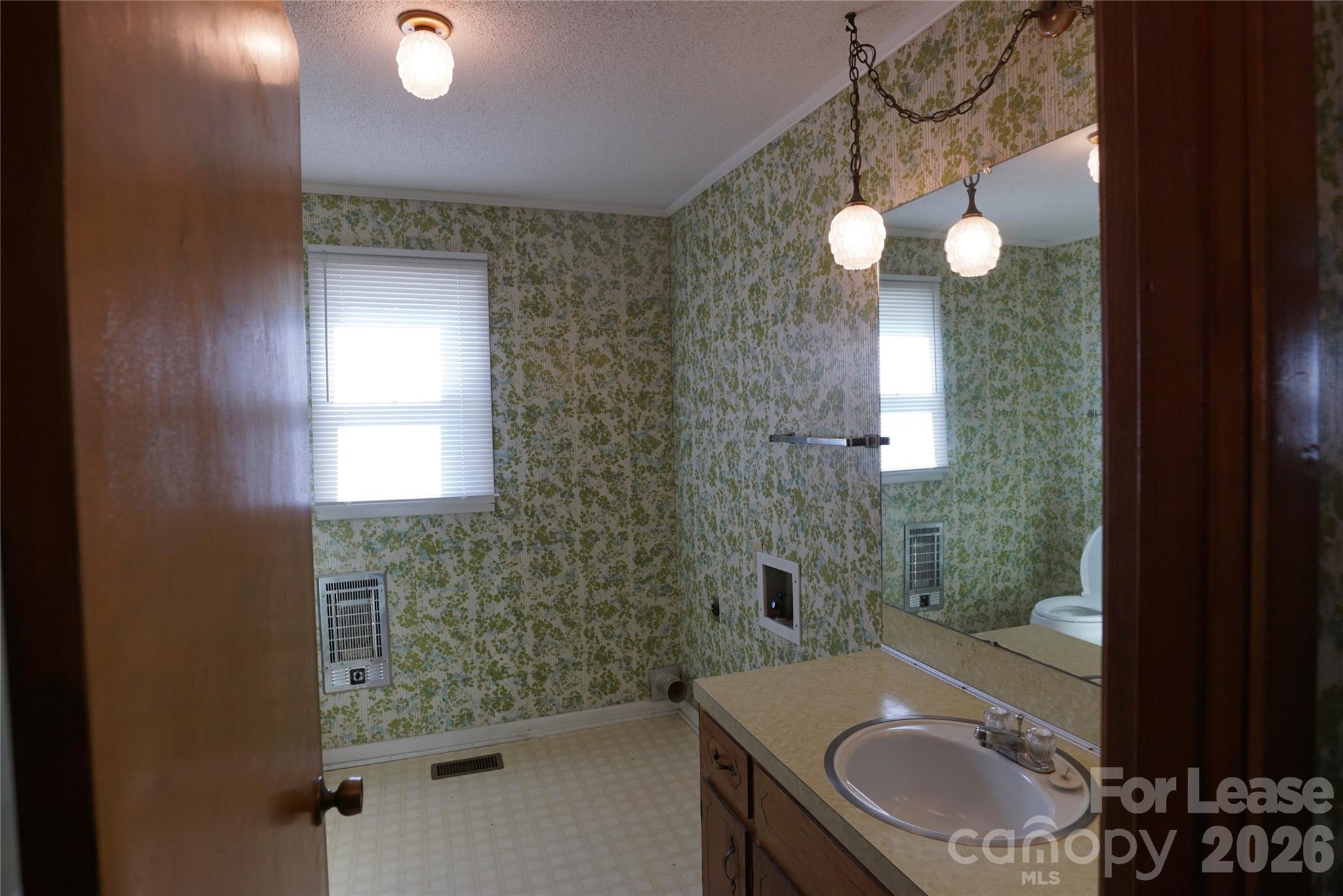 4072 Beach Road Property Photo 8