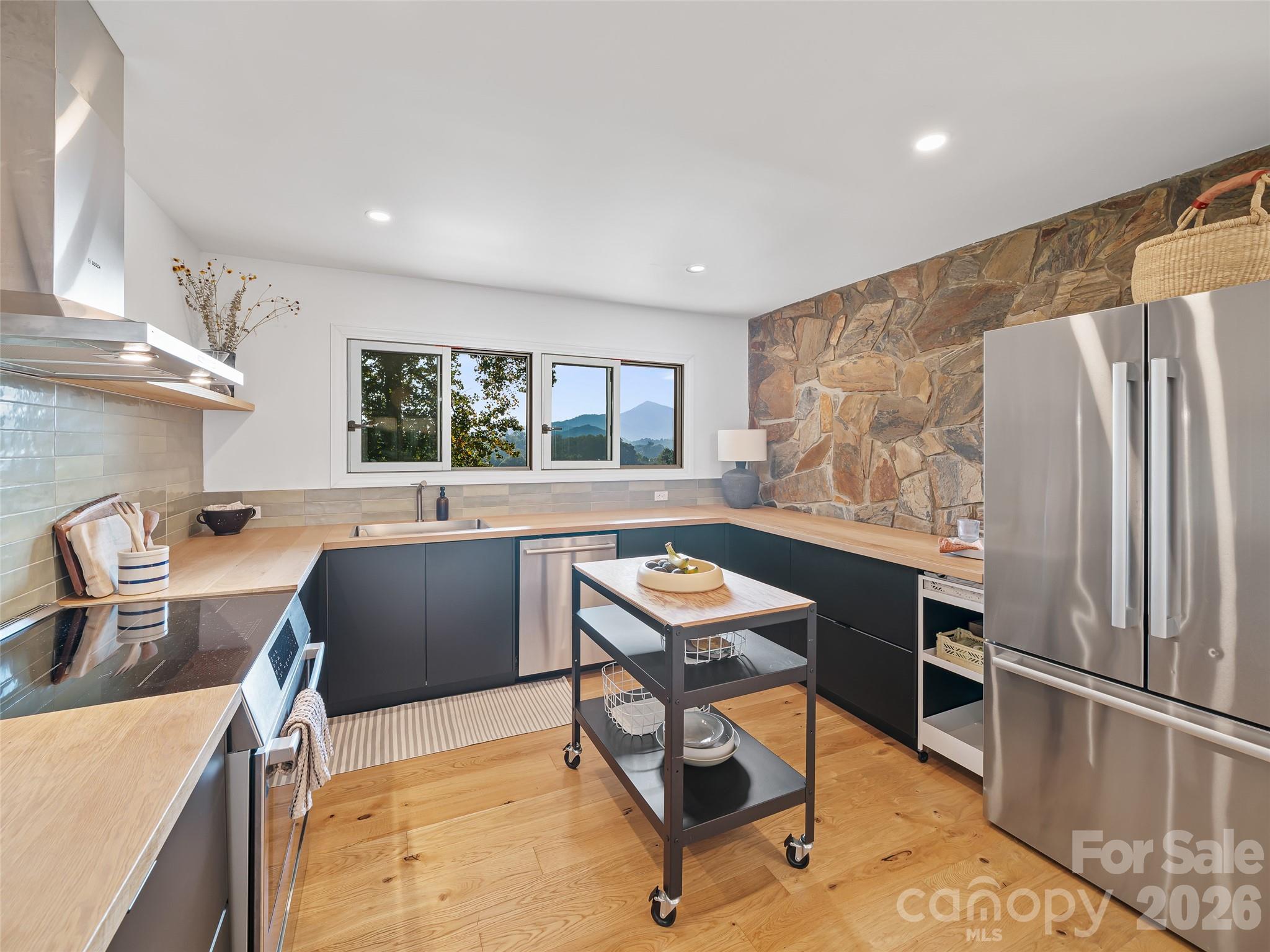 343 Mountain View Road Property Photo 6