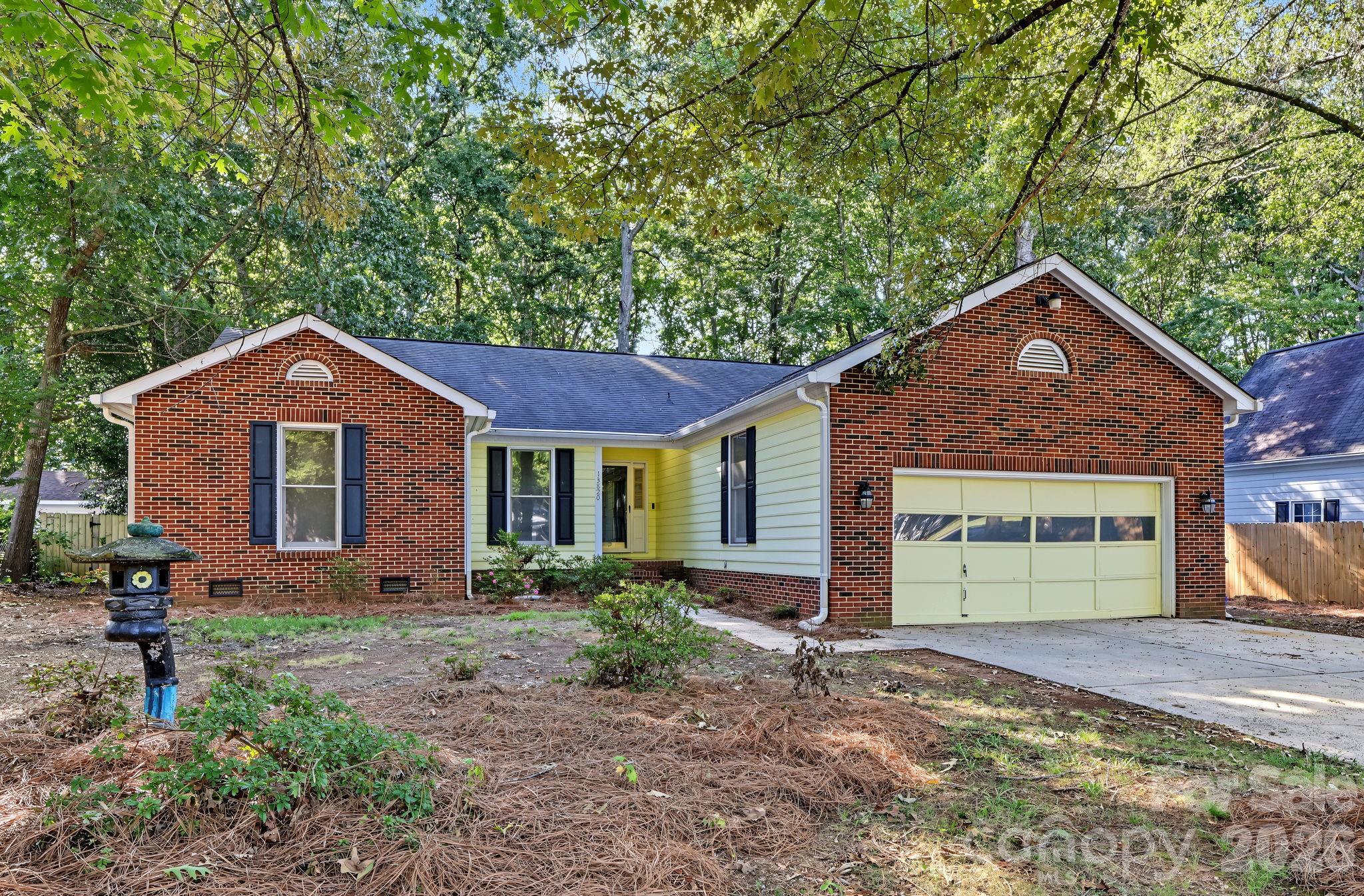 13820 Portpatrick Lane 221 Property Photo 1