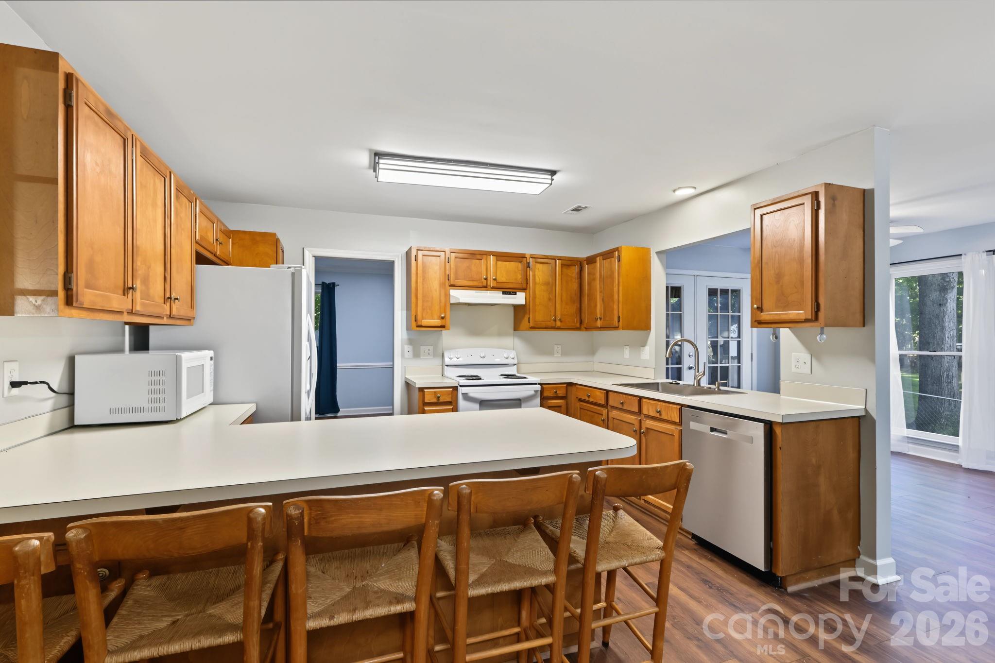 13820 Portpatrick Lane 221 Property Photo 9