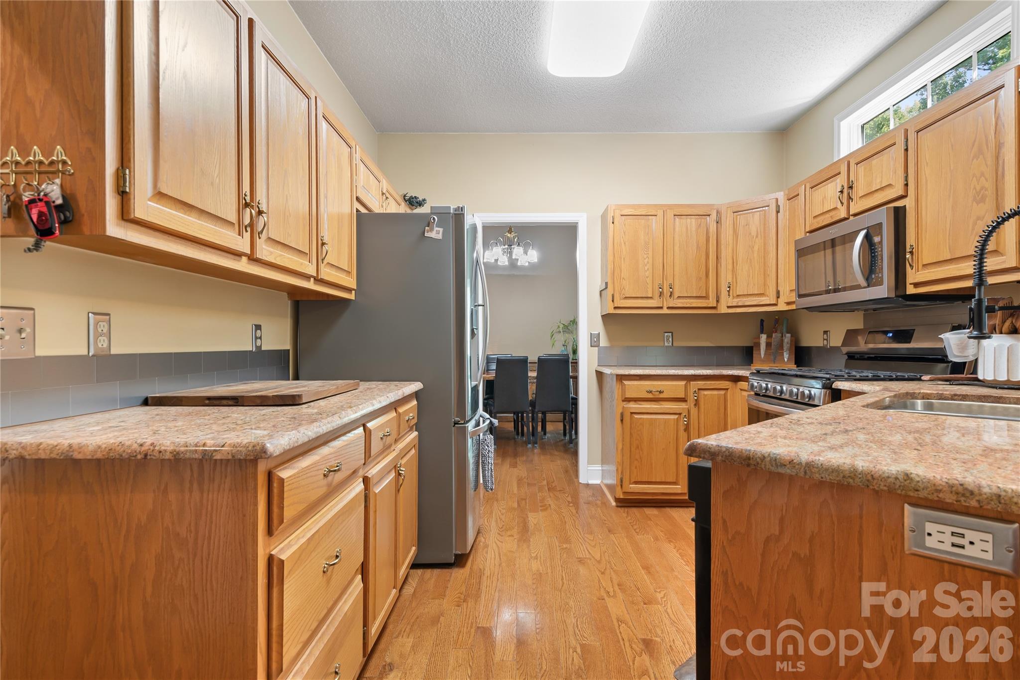 665 Millswood Drive Property Photo 11