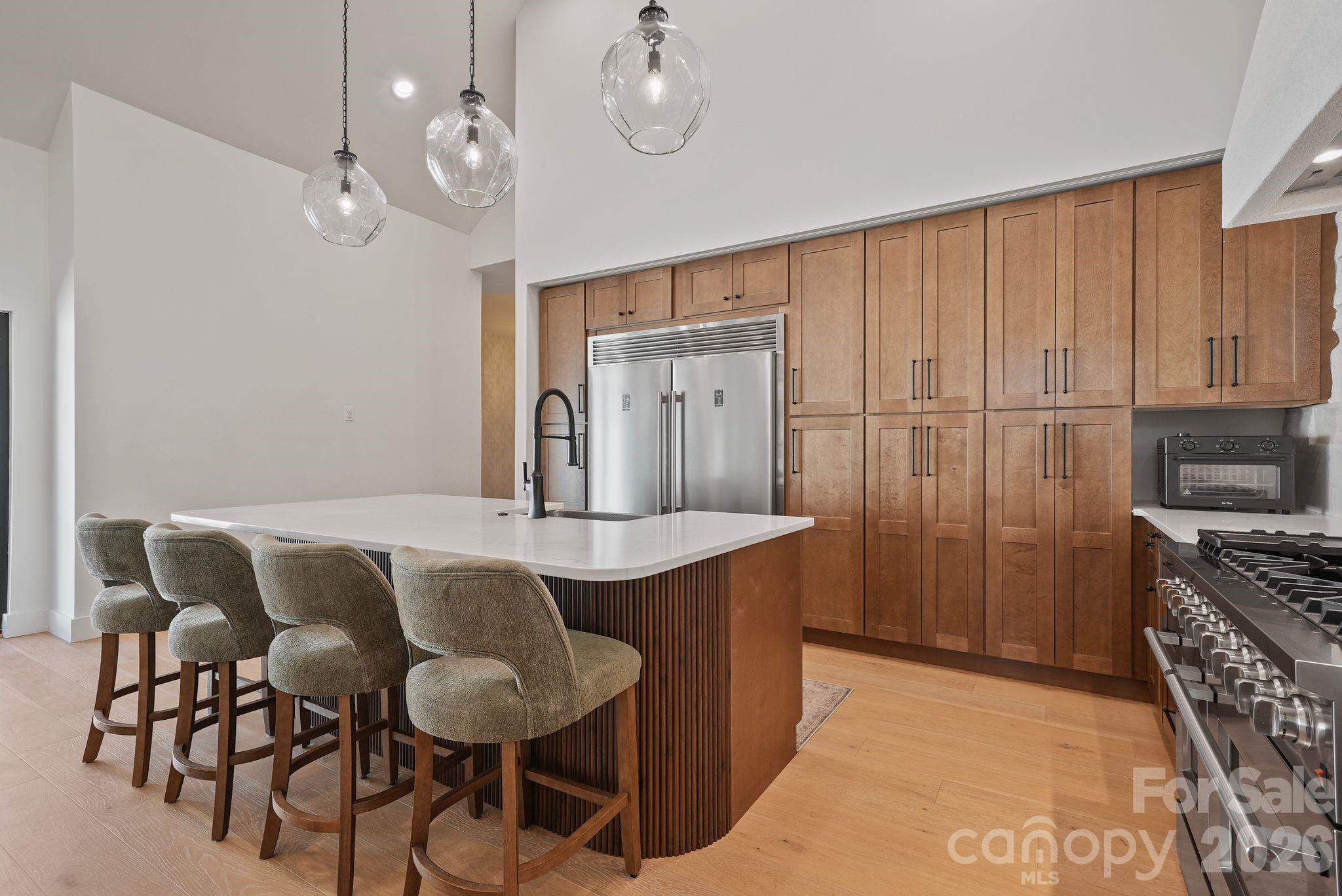 419 Clay Street Property Photo 6