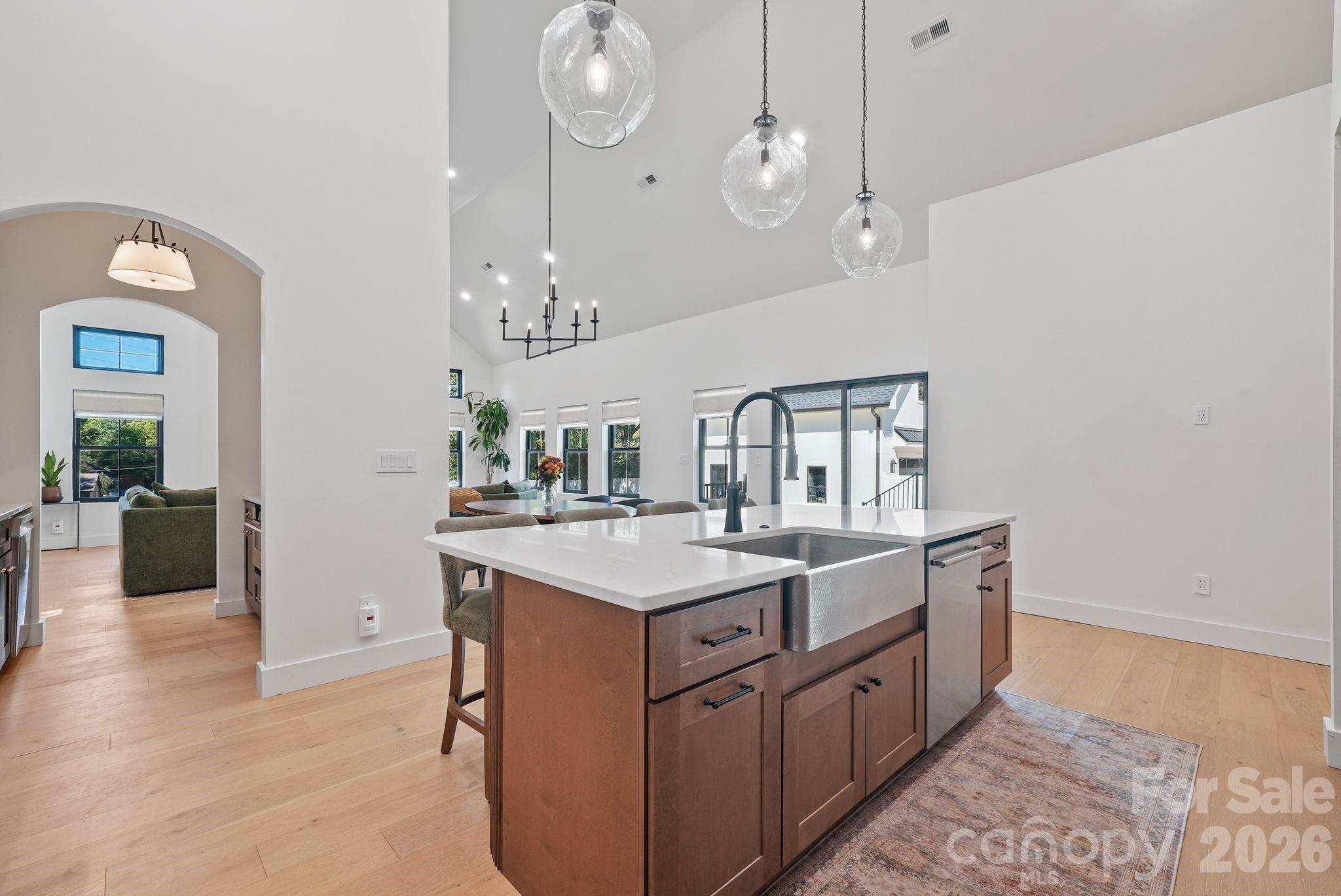 419 Clay Street Property Photo 7