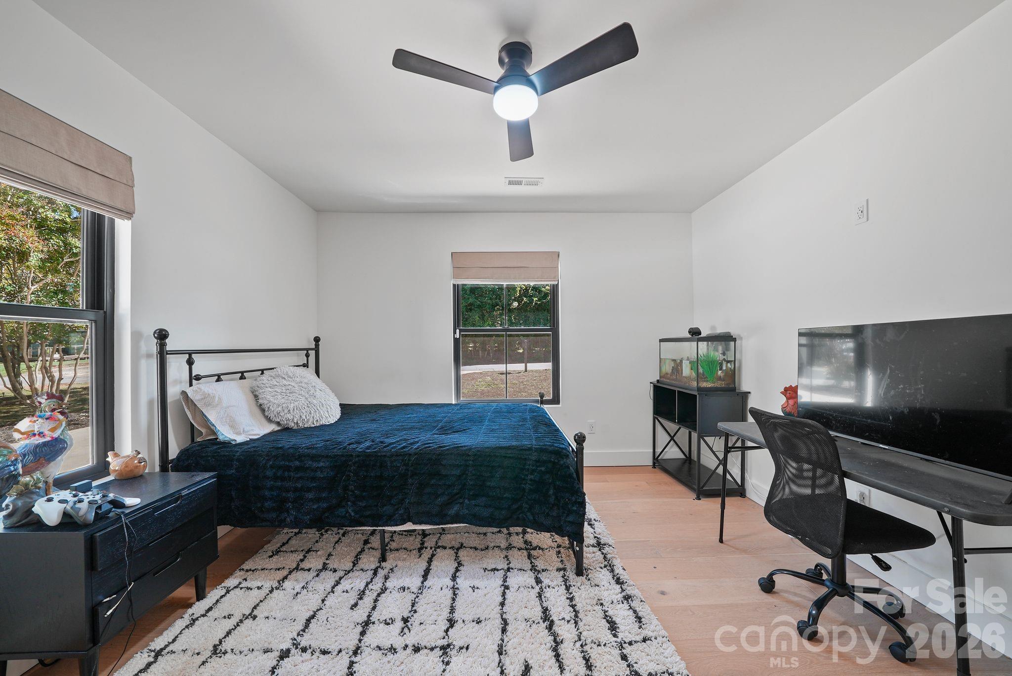419 Clay Street Property Photo 20