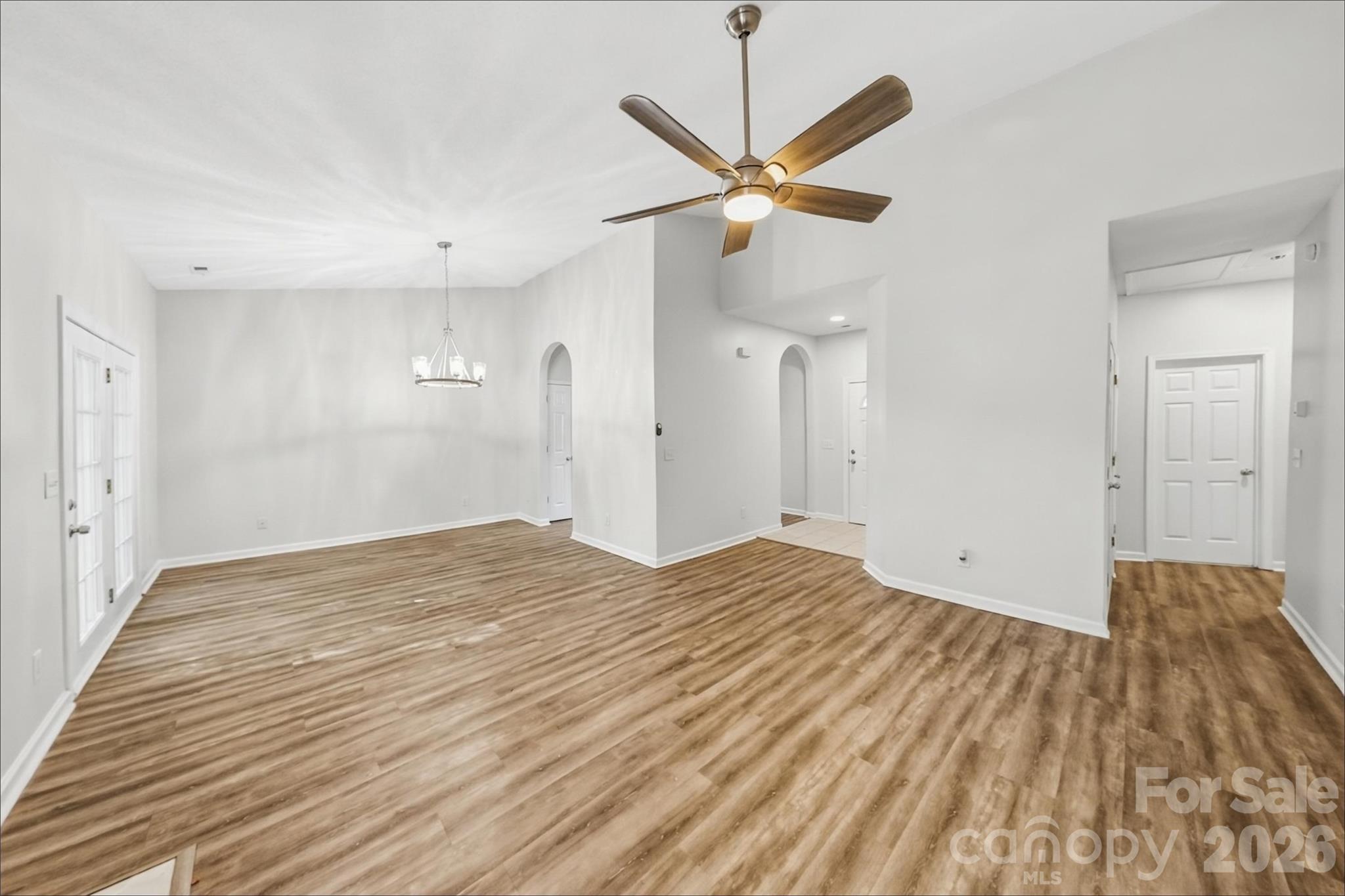 834 Horseman Drive Property Photo 3