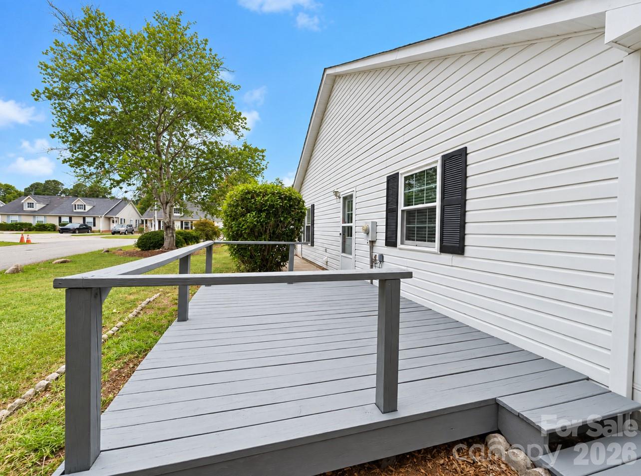 1062 Farm Pond Lane Property Photo 16
