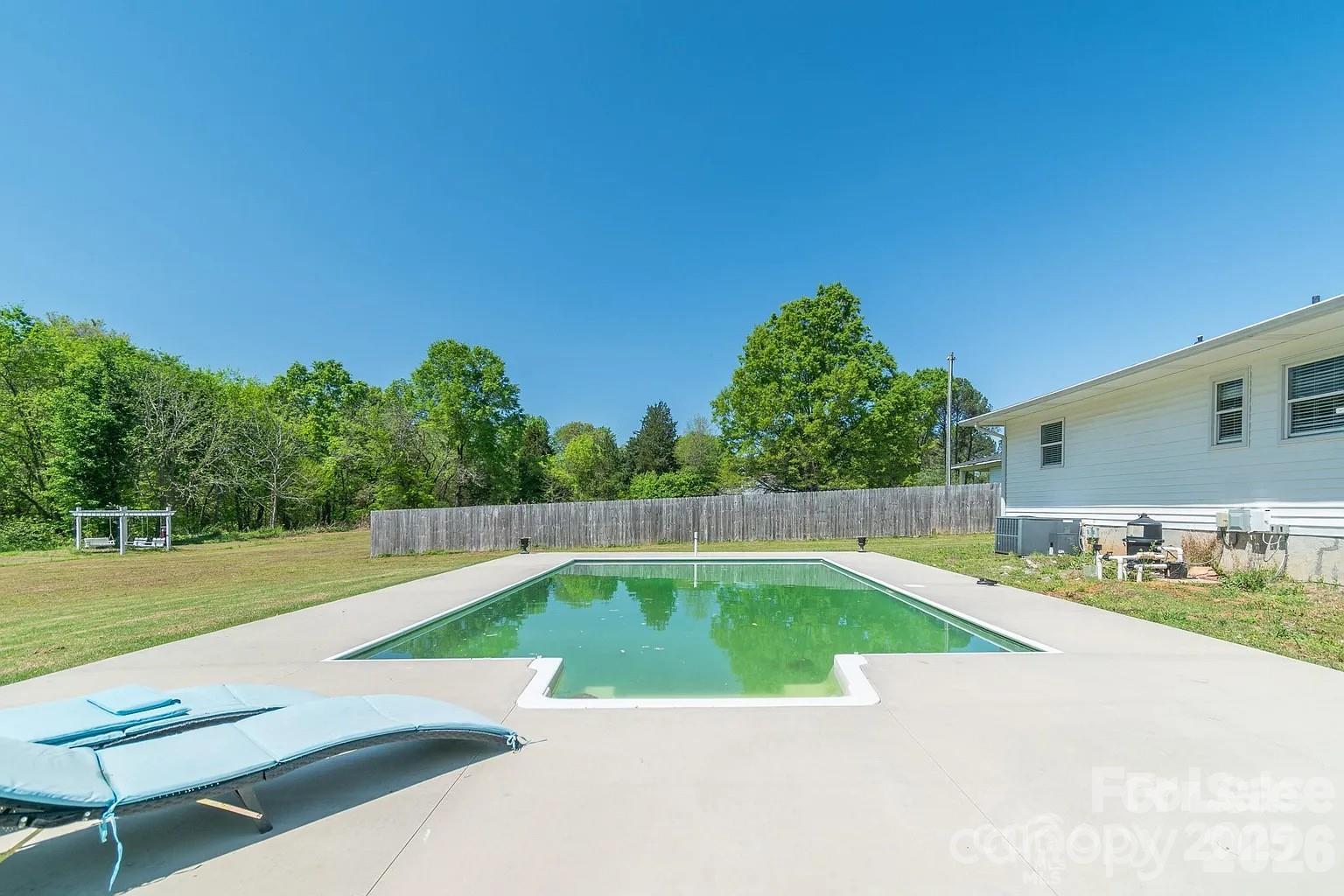 4427529 Property Photo 1
