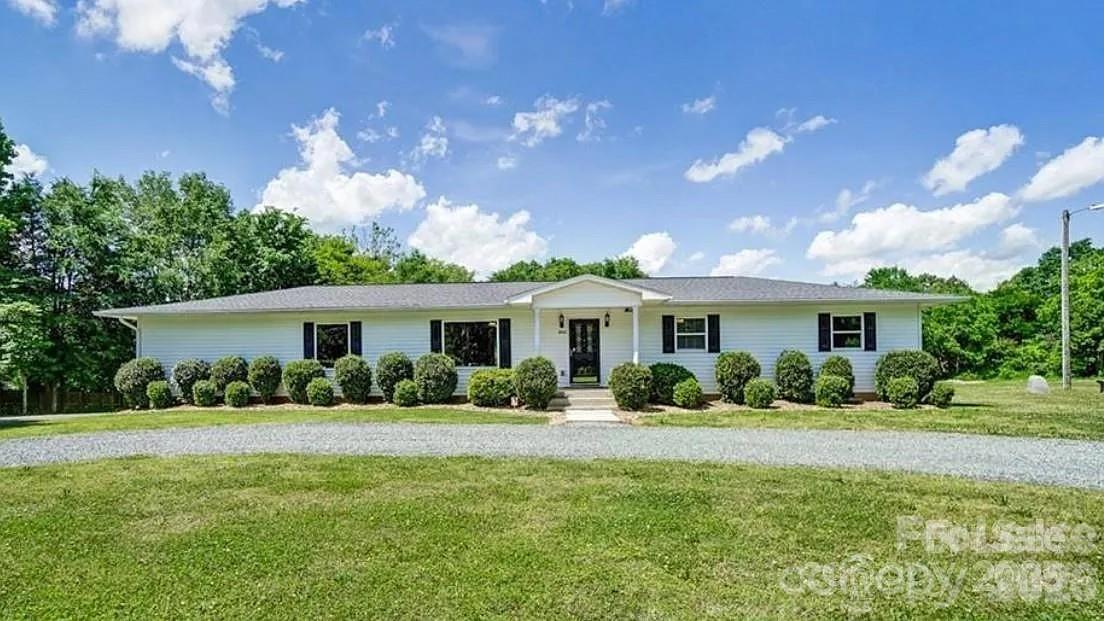4427529 Property Photo 3
