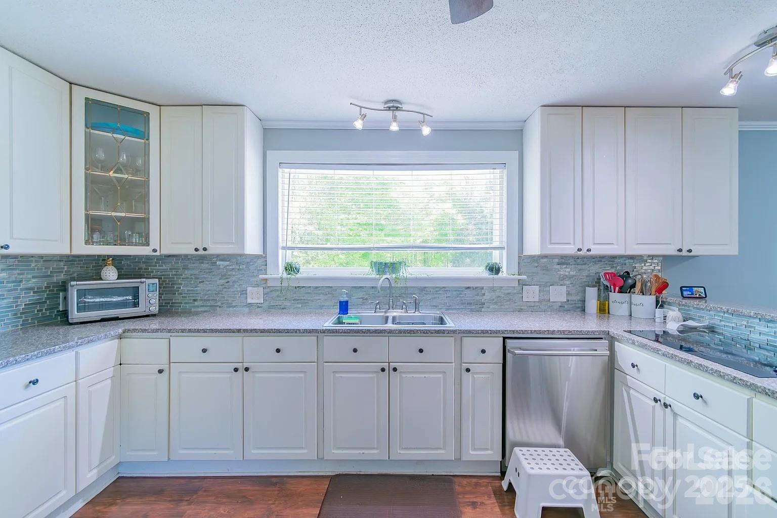 4427529 Property Photo 19