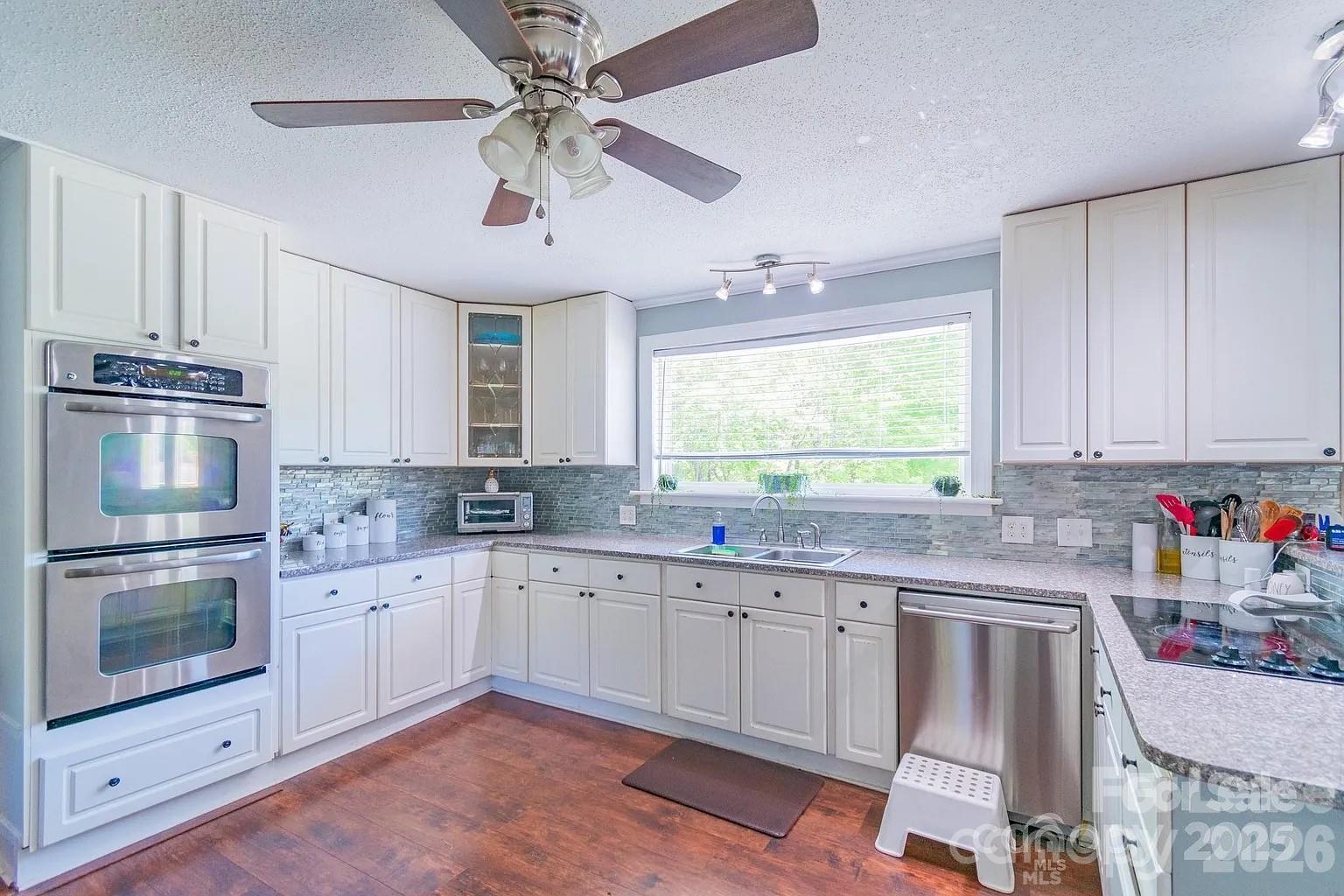 4427529 Property Photo 20