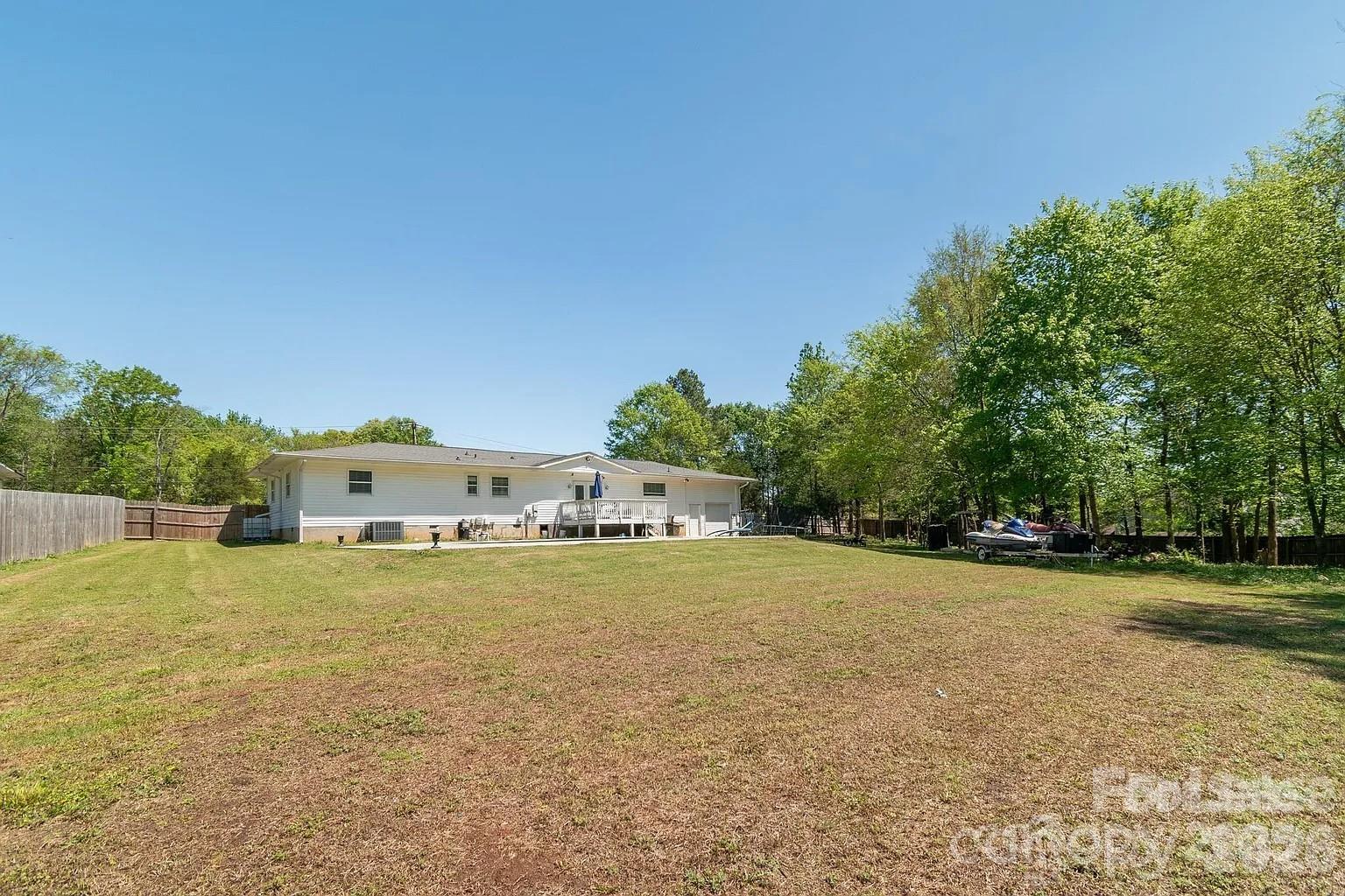 4427529 Property Photo 36
