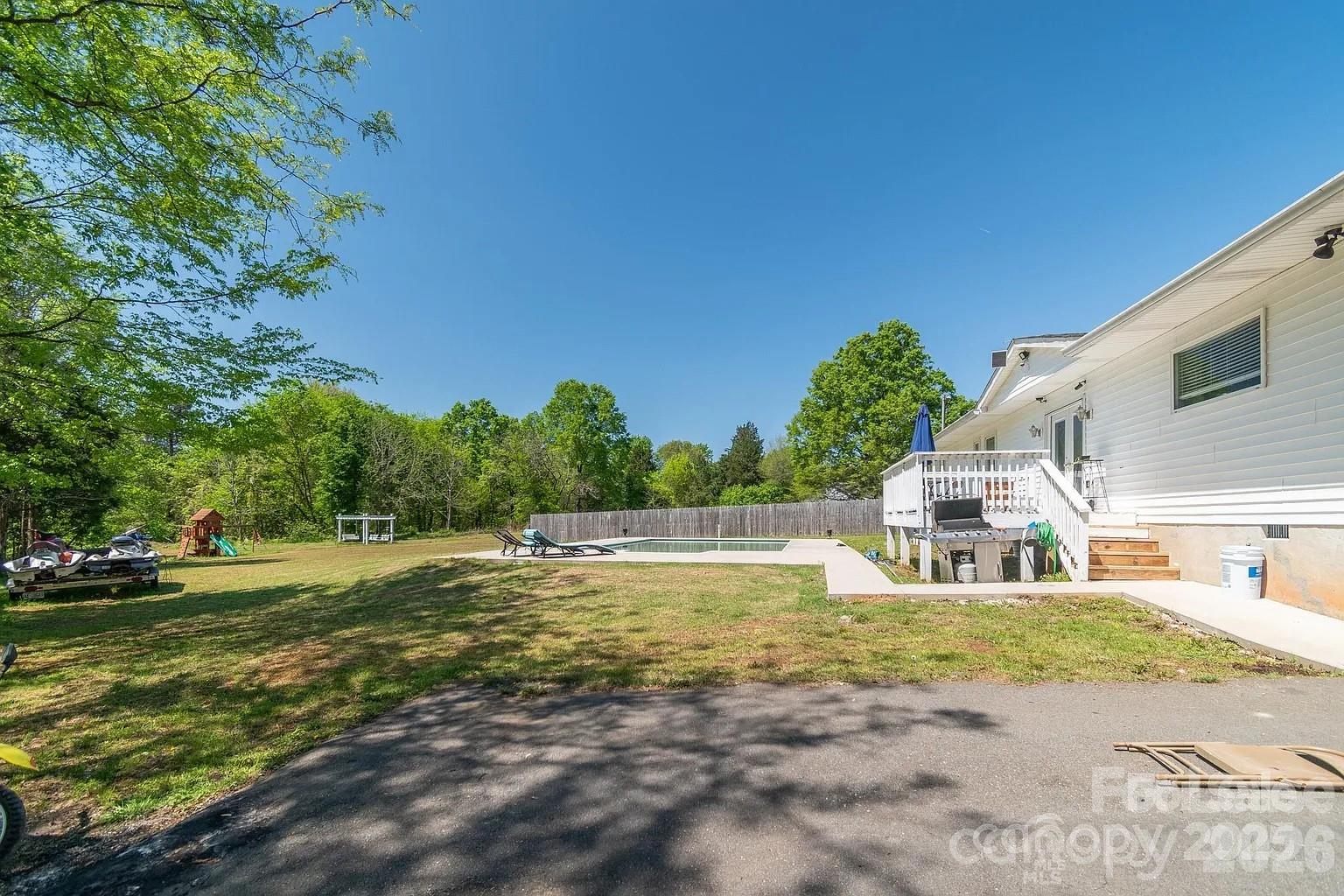 4427529 Property Photo 38