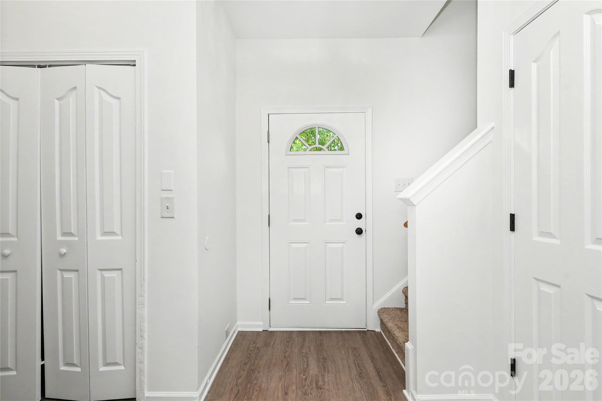 3833 Catawba Creek Drive Property Photo 5