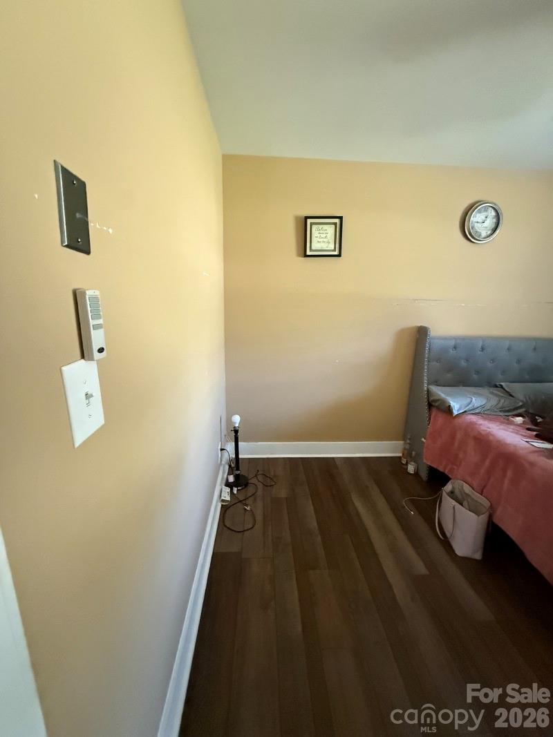3432 Farrhill Road Property Photo 6