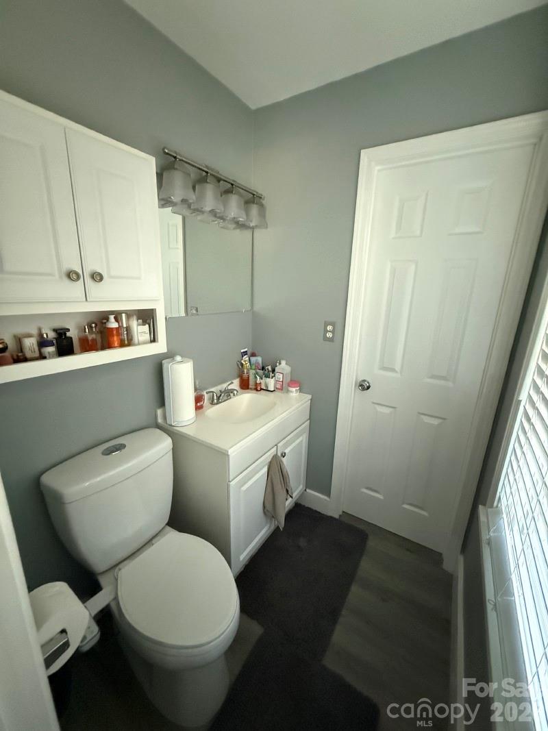 3432 Farrhill Road Property Photo 9