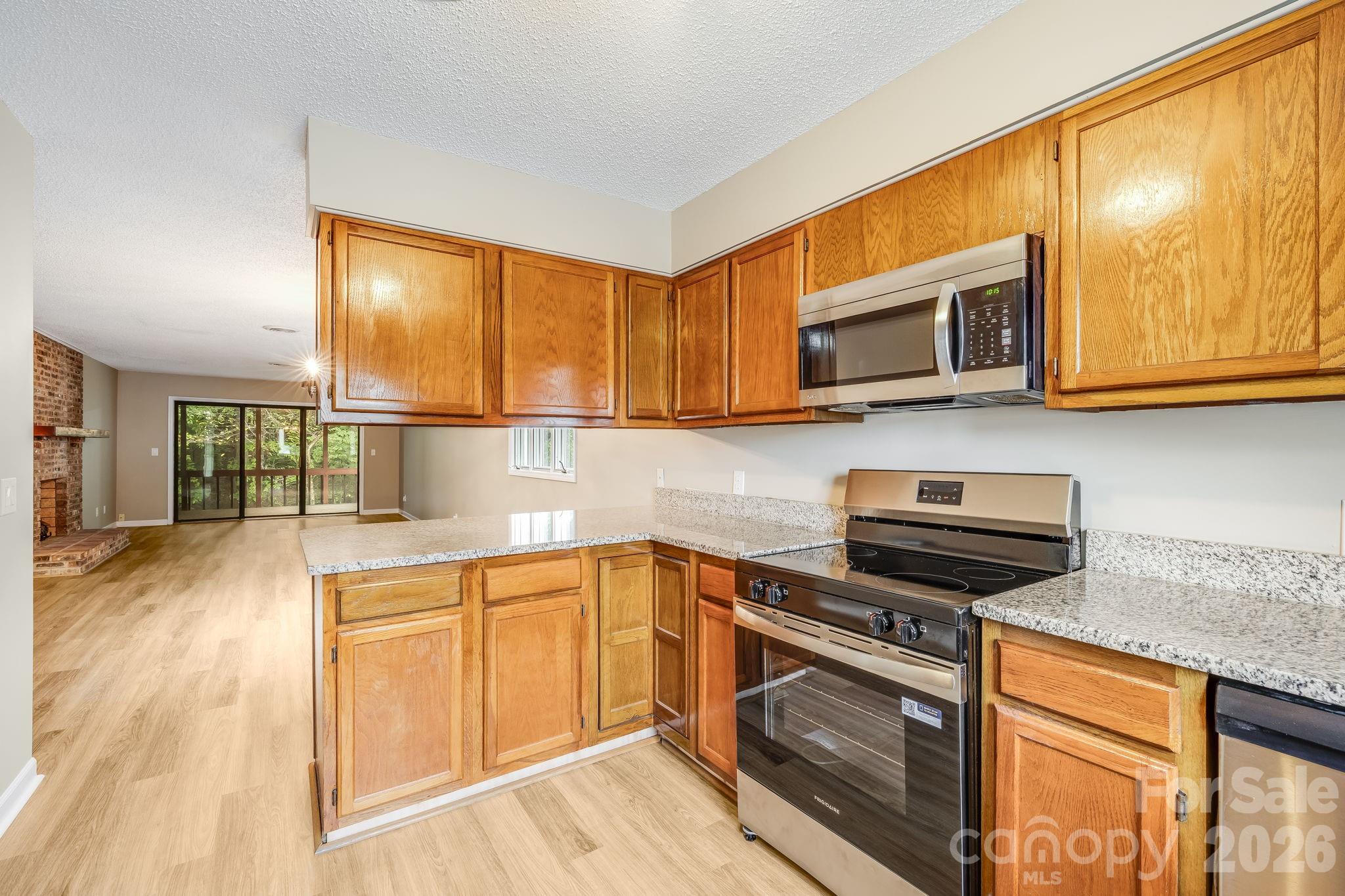 341 N Britton Creek Drive Property Photo 14