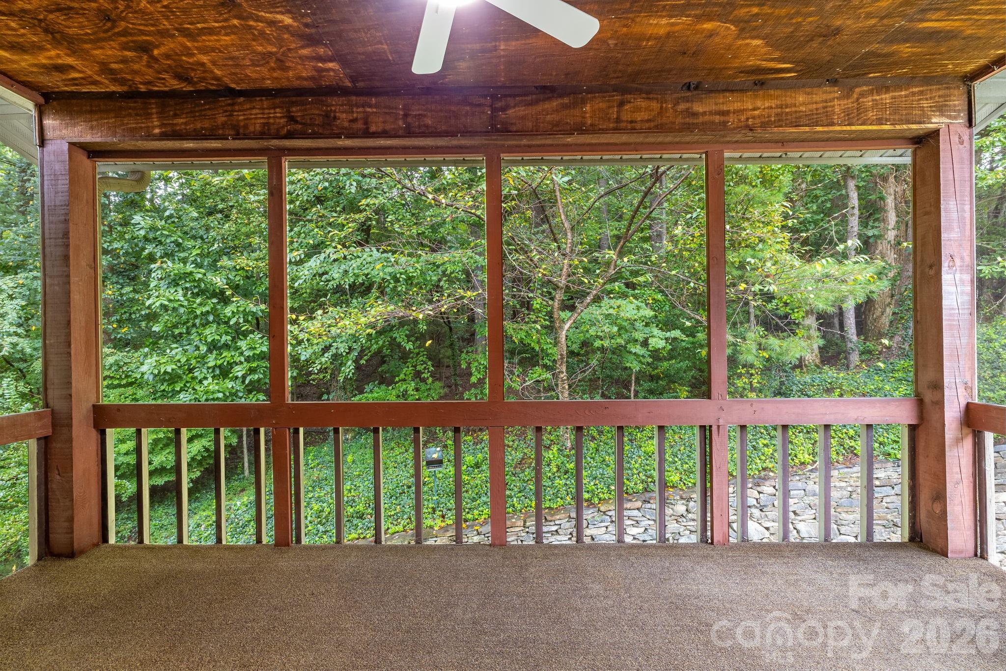 341 N Britton Creek Drive Property Photo 22