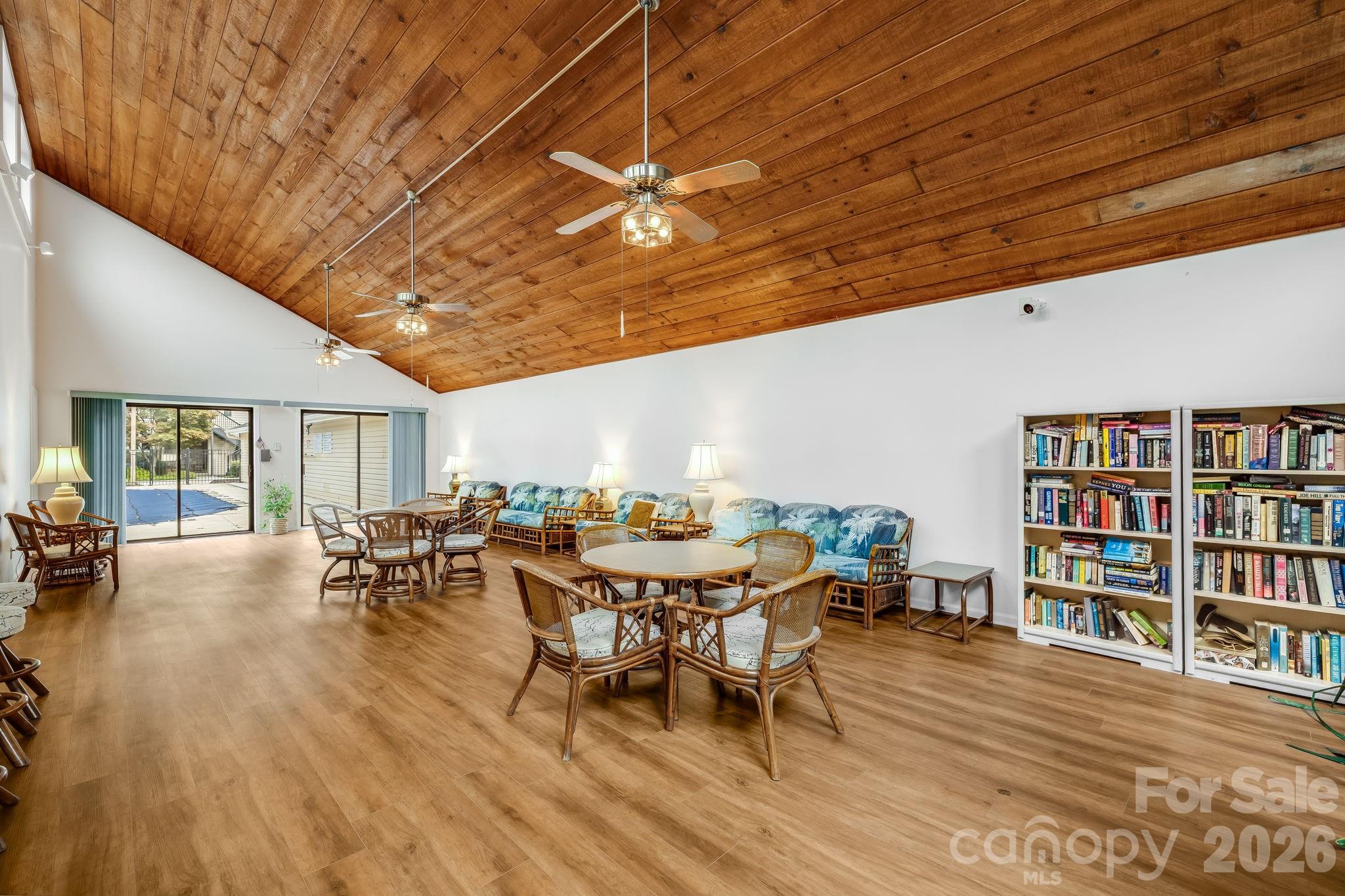 341 N Britton Creek Drive Property Photo 33