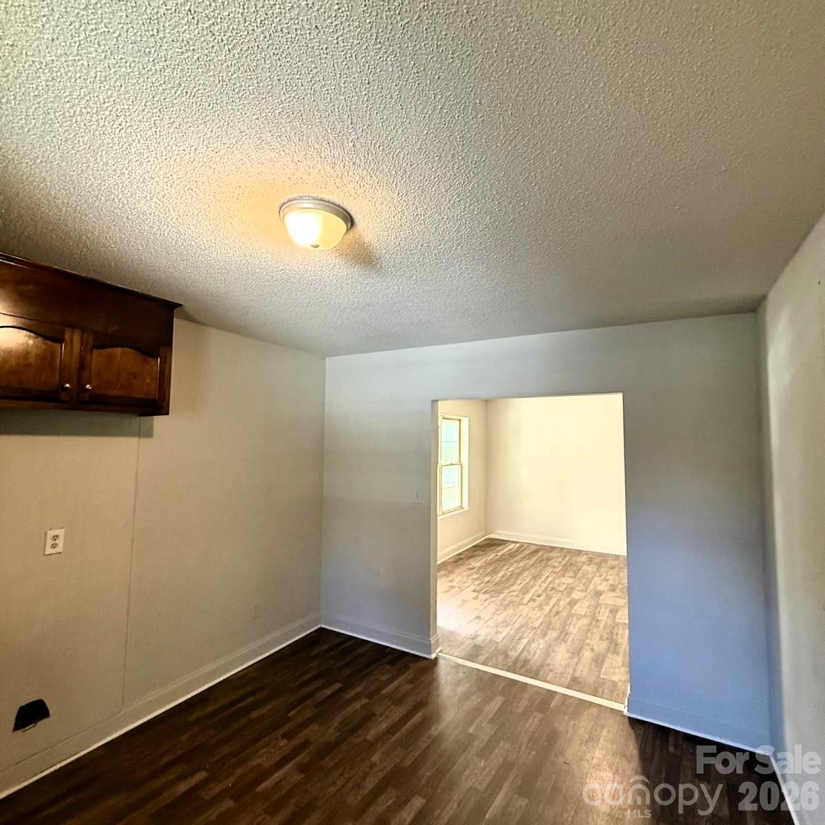 317 N Boyce Street Property Photo 4
