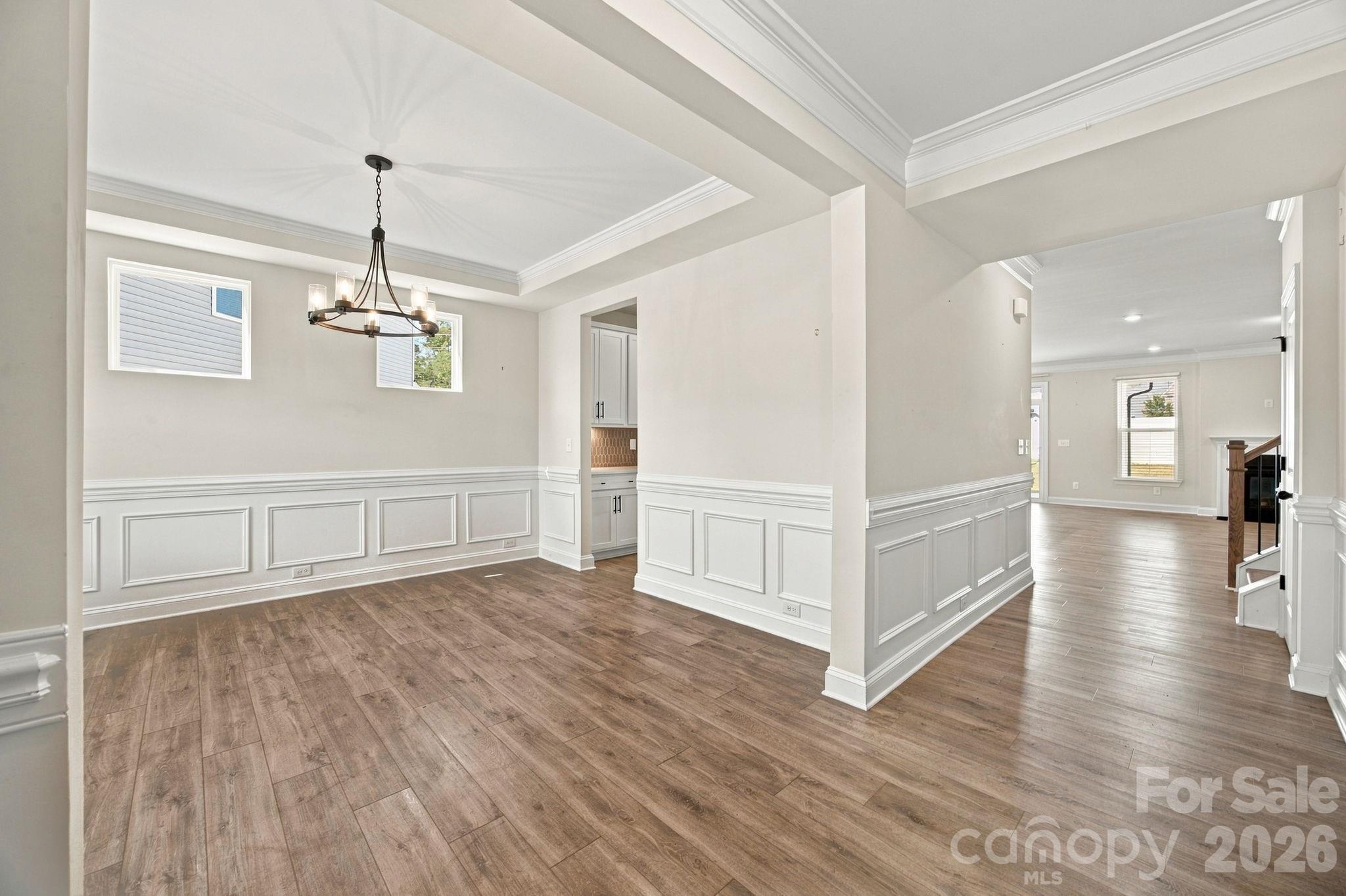 2020 Embassy Court Property Photo 5