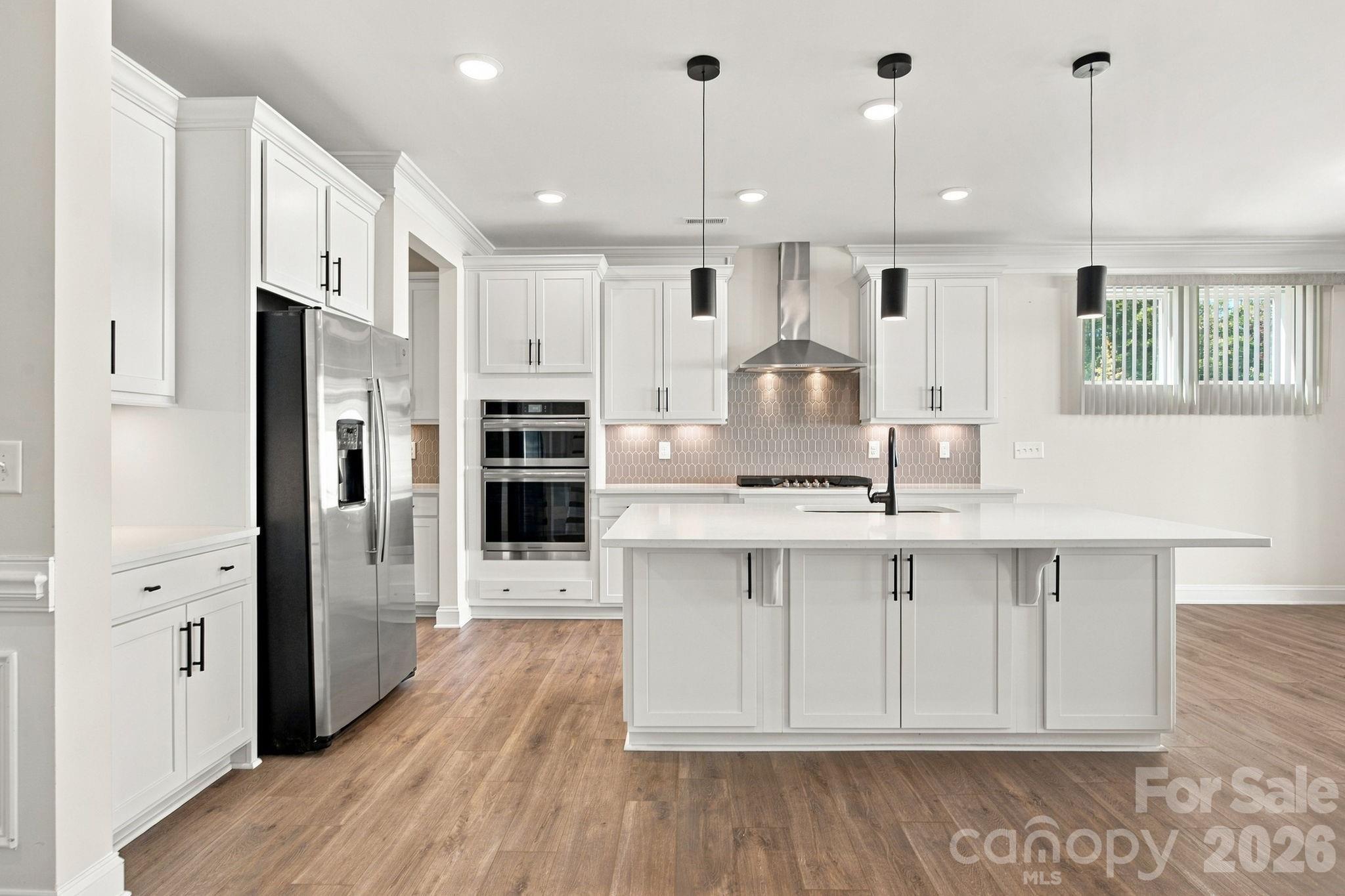 2020 Embassy Court Property Photo 9
