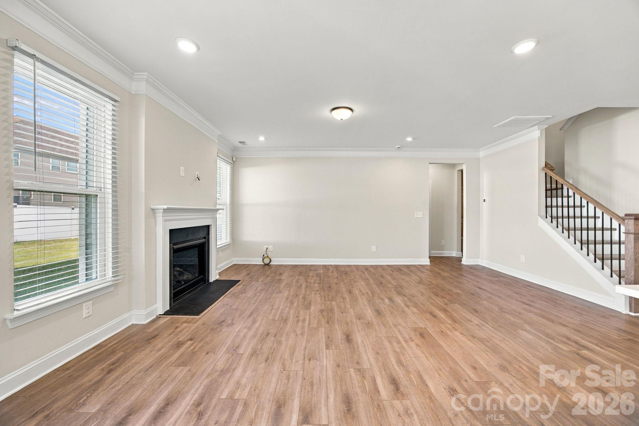 2020 Embassy Court Property Photo 16