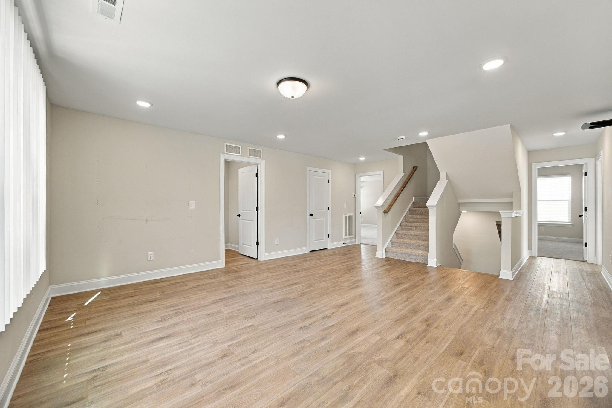 2020 Embassy Court Property Photo 22