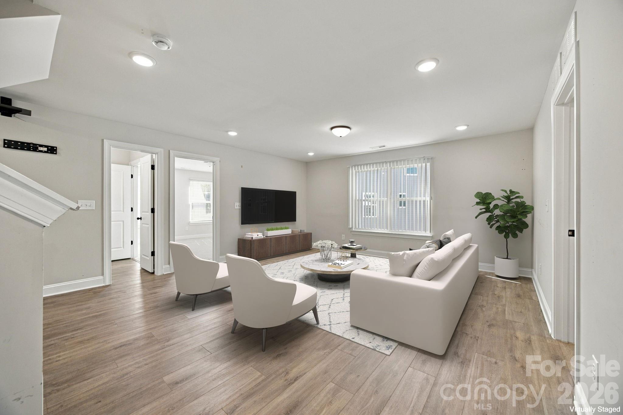 2020 Embassy Court Property Photo 23