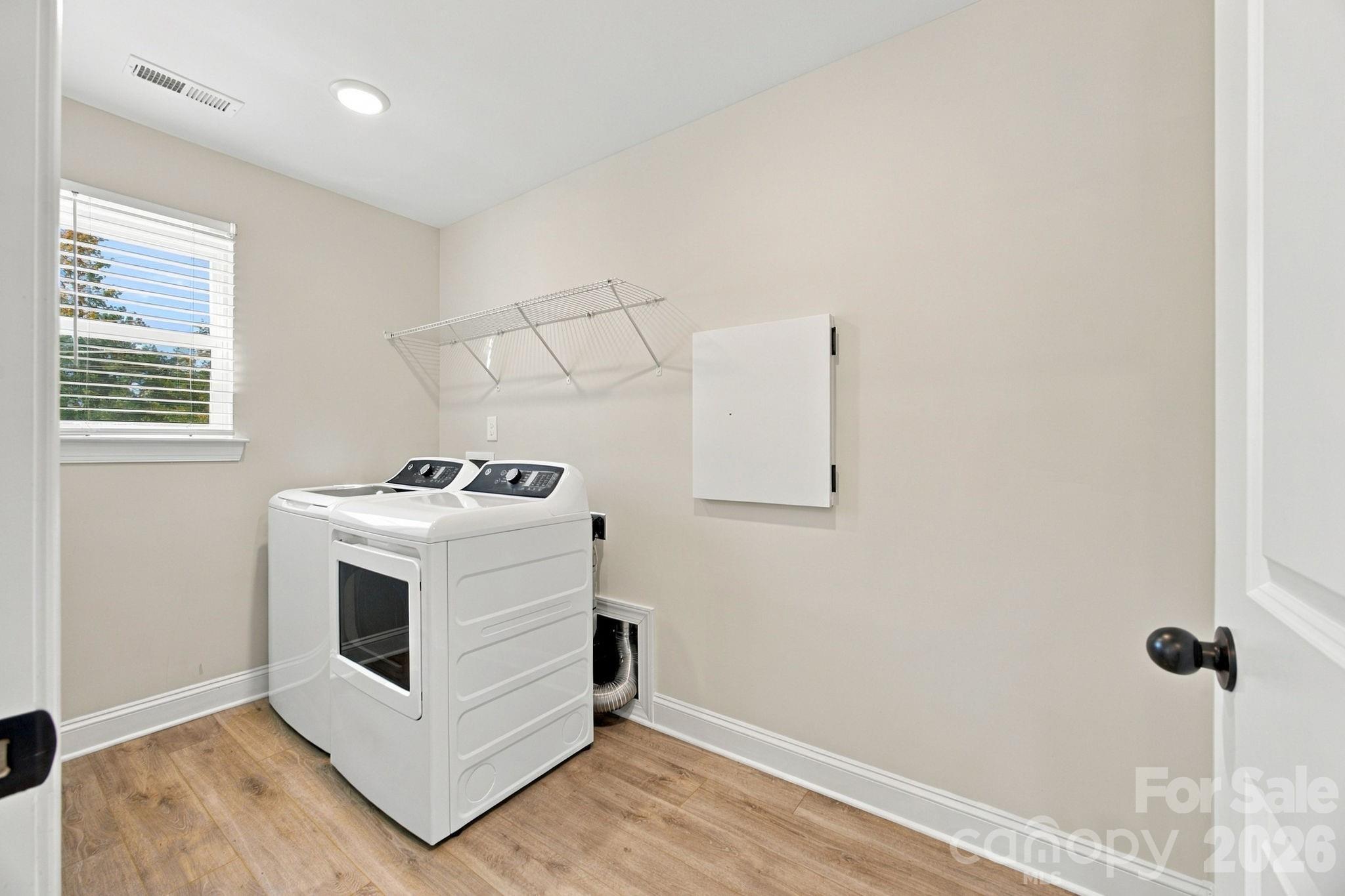 2020 Embassy Court Property Photo 28