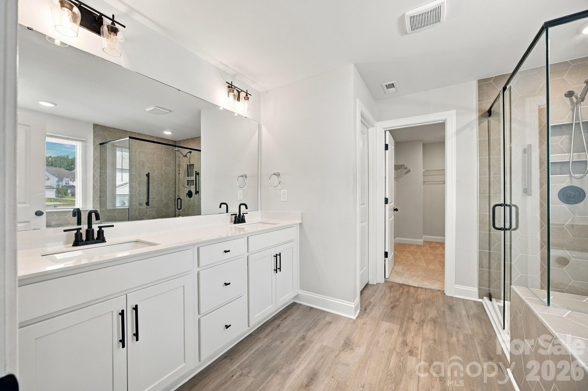 2020 Embassy Court Property Photo 30