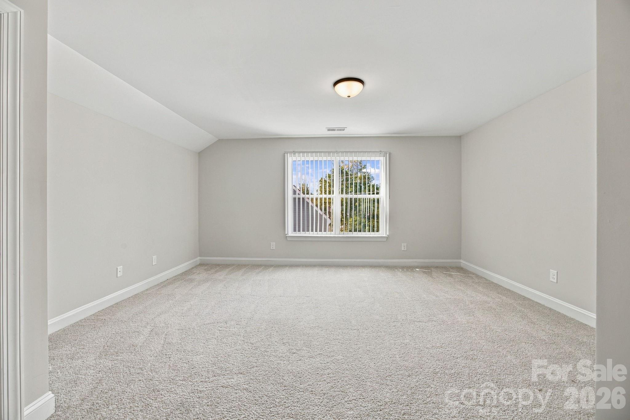 2020 Embassy Court Property Photo 36