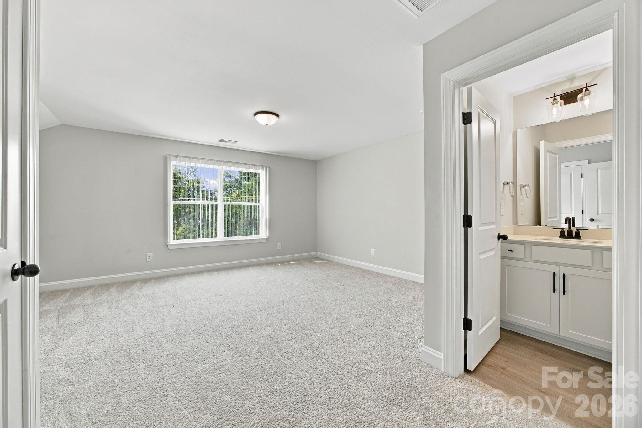 2020 Embassy Court Property Photo 37